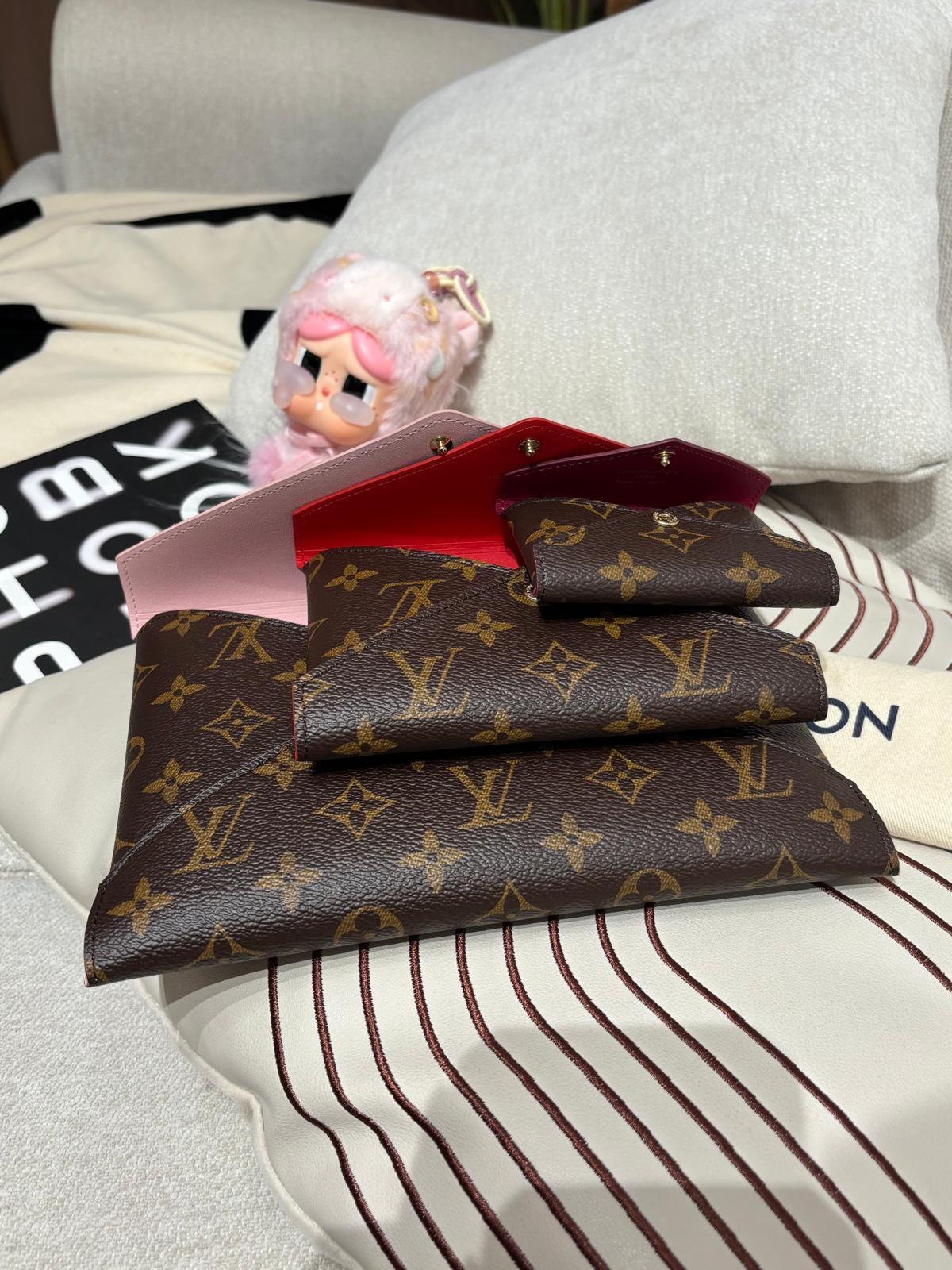 全新 Lv Kirigami Pochette M62034  1 set 包括3個monogram pouch 😍 100%Authentic, Brand New全新 ✅dust bag ✅Box