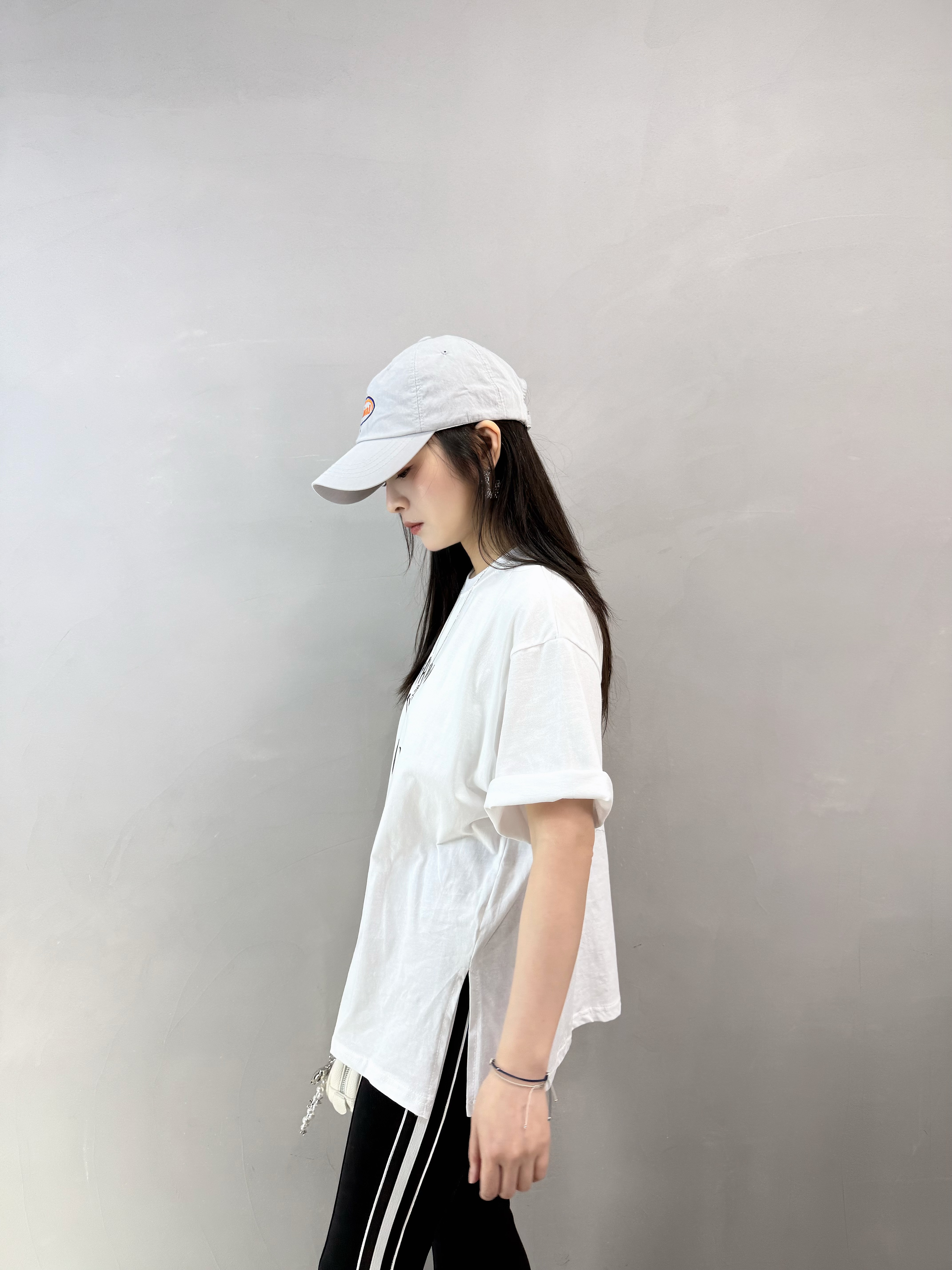 K61 側開叉英文字Tee