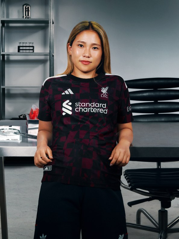🚩Kop的旗海震撼 Adidas Liverpool 利物浦 2026-27 女裝三客球迷版球衣 (可加印字章) KB8287