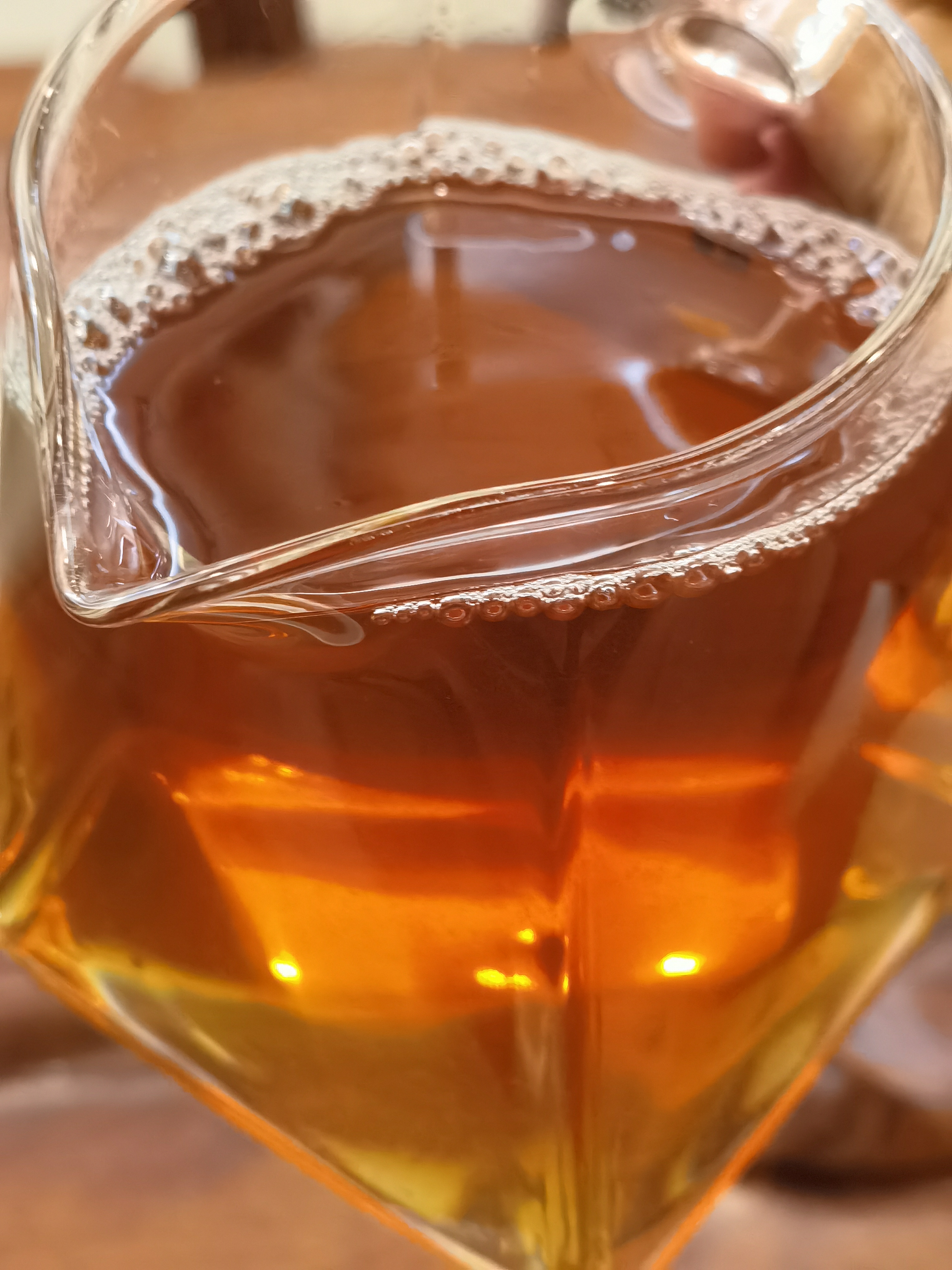 2018年 藏葉小餅(易武古樹500年以上) - 100克<有需要請聯絡我們 852-6329 6186>