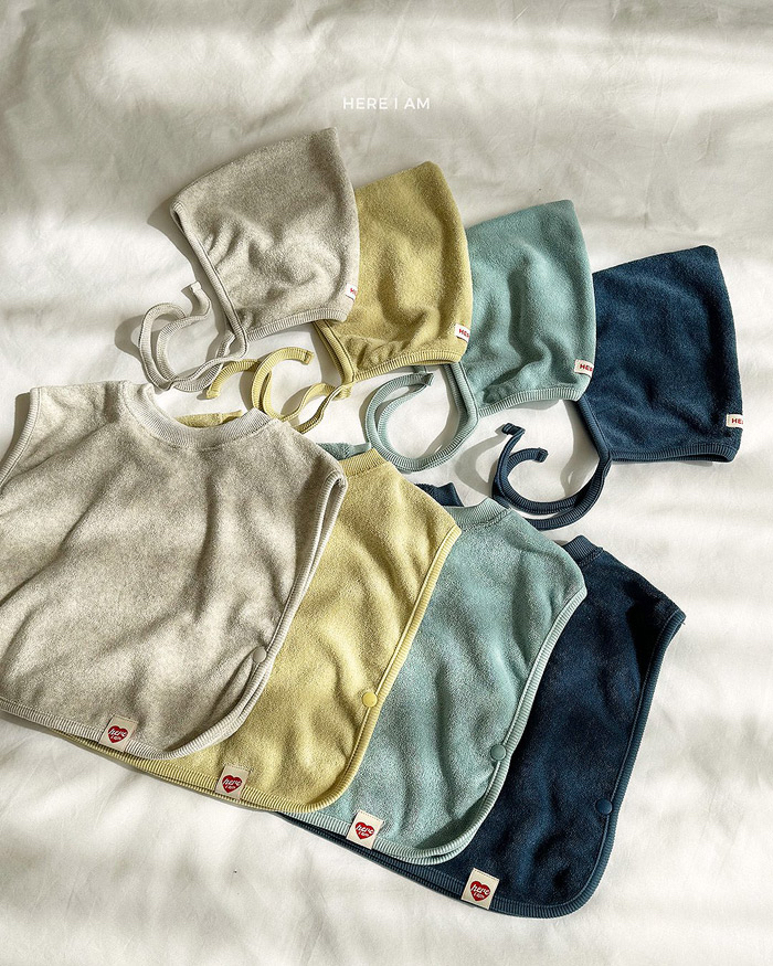 🇰🇷Here I Am 圍兜（不含帽）