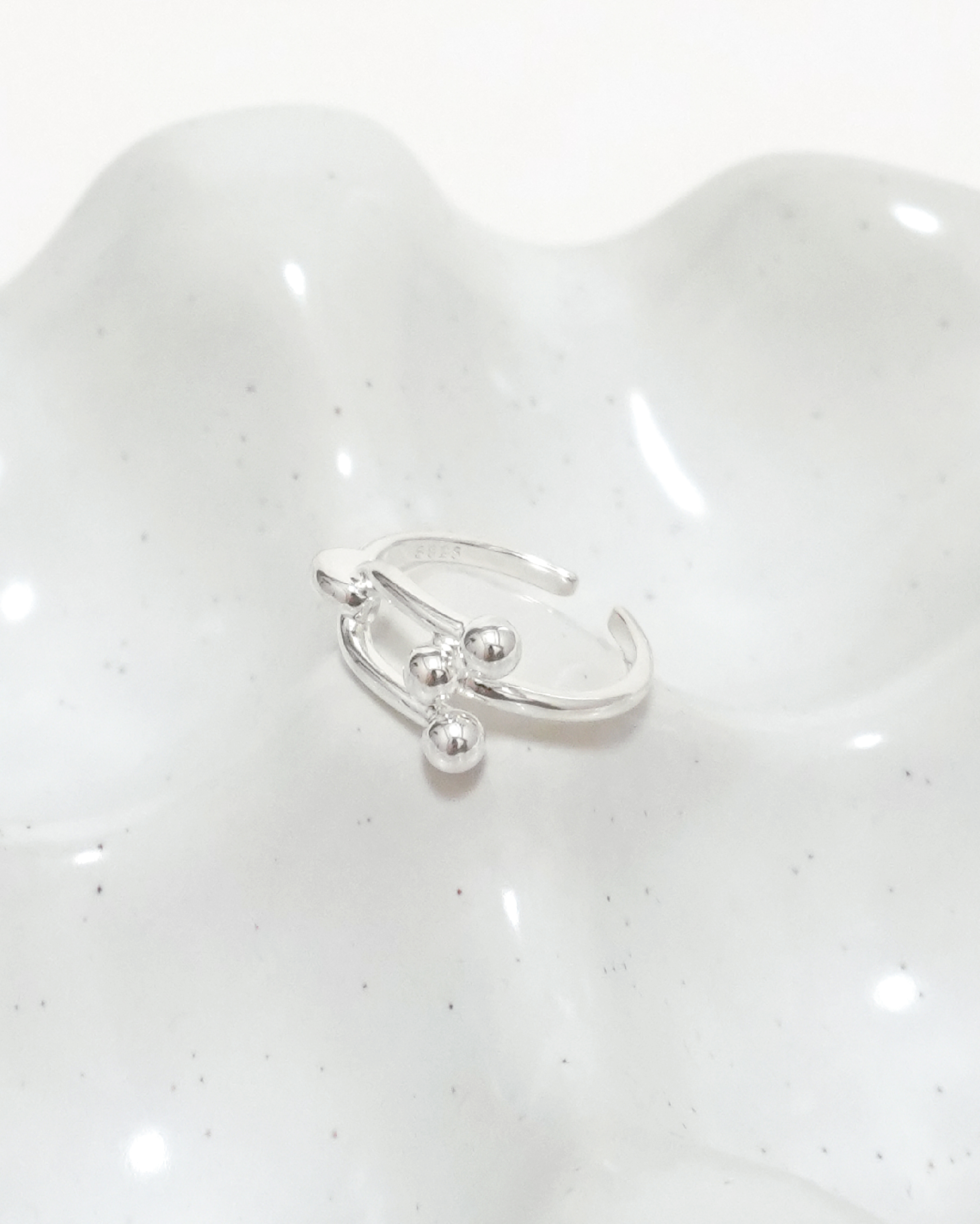 Urban U-orbit Ring