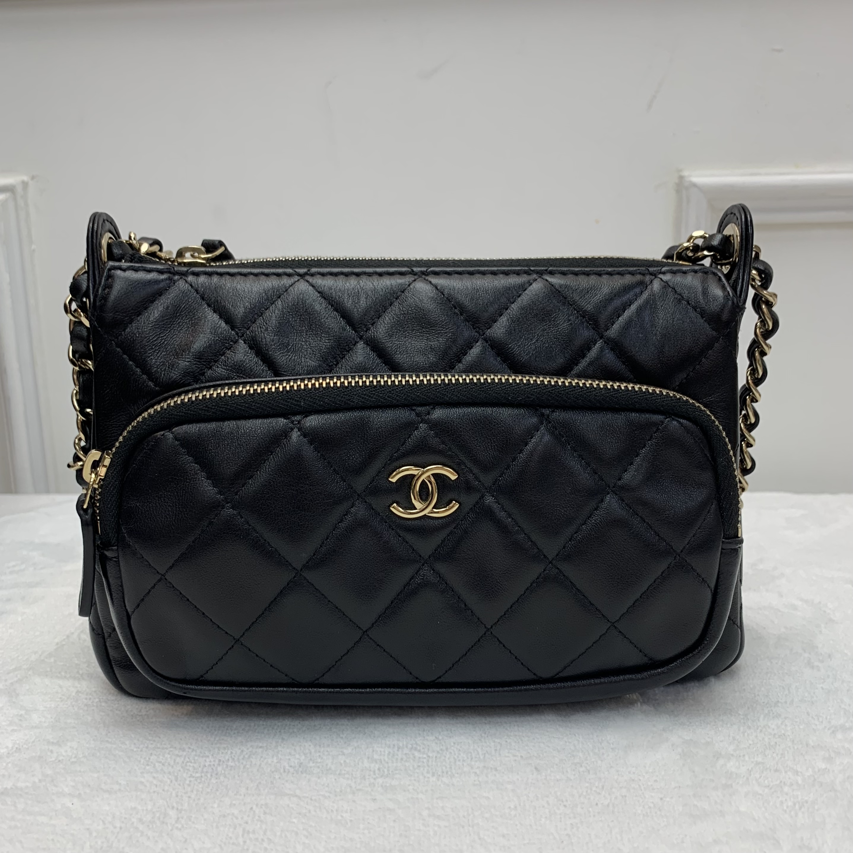 黑金經典大容量 25C Chanel相機包🖤