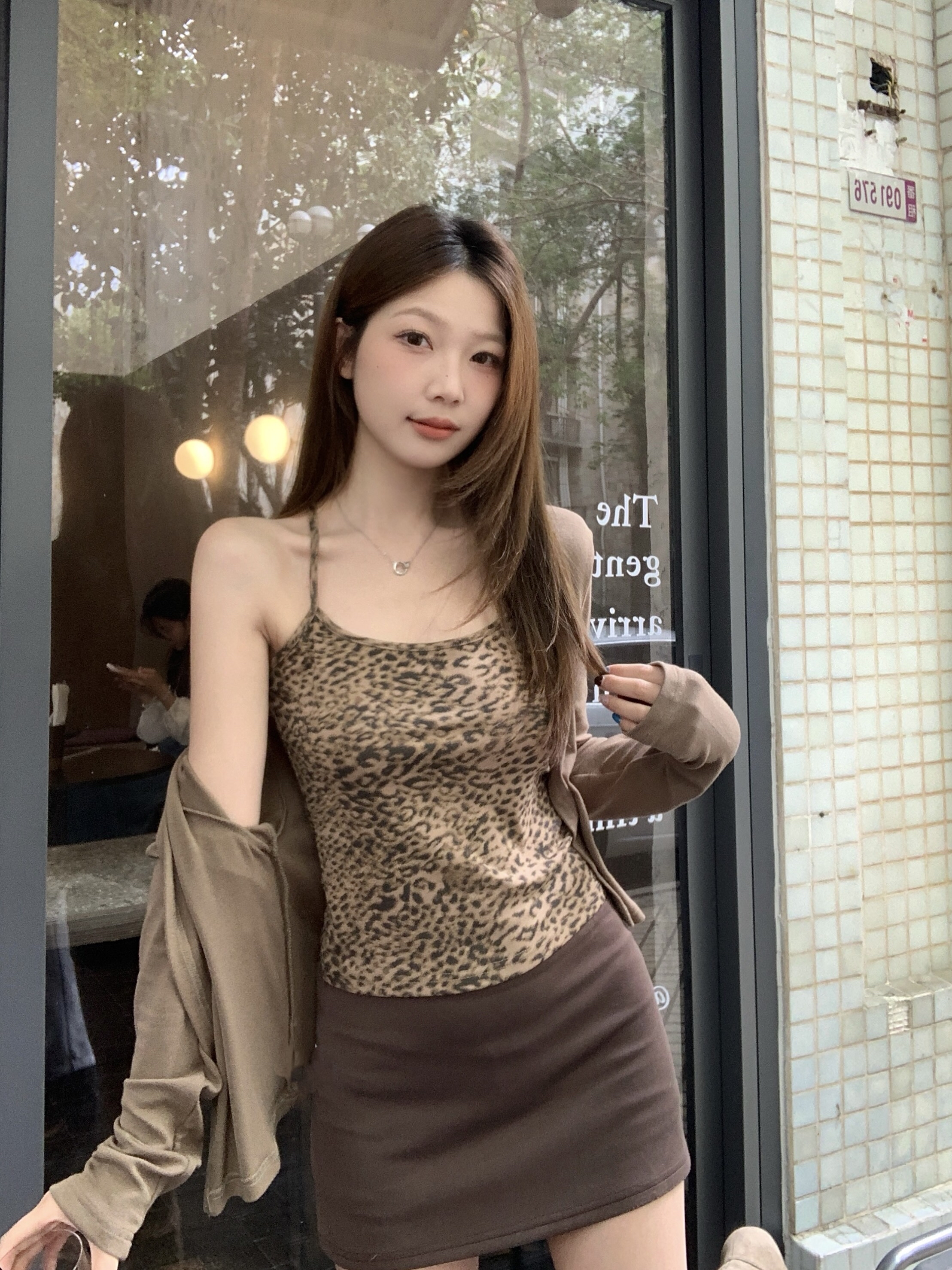 B142(9003) 美式辣妹豹纹吊带与开衫咖两件套上衣