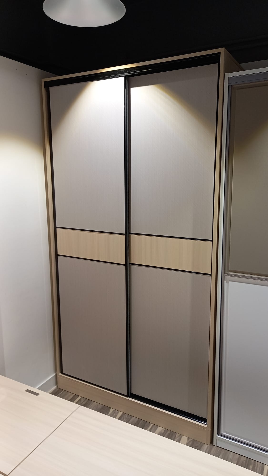 WRWB2001/夾板趟門衣櫃48*24*88.5"
