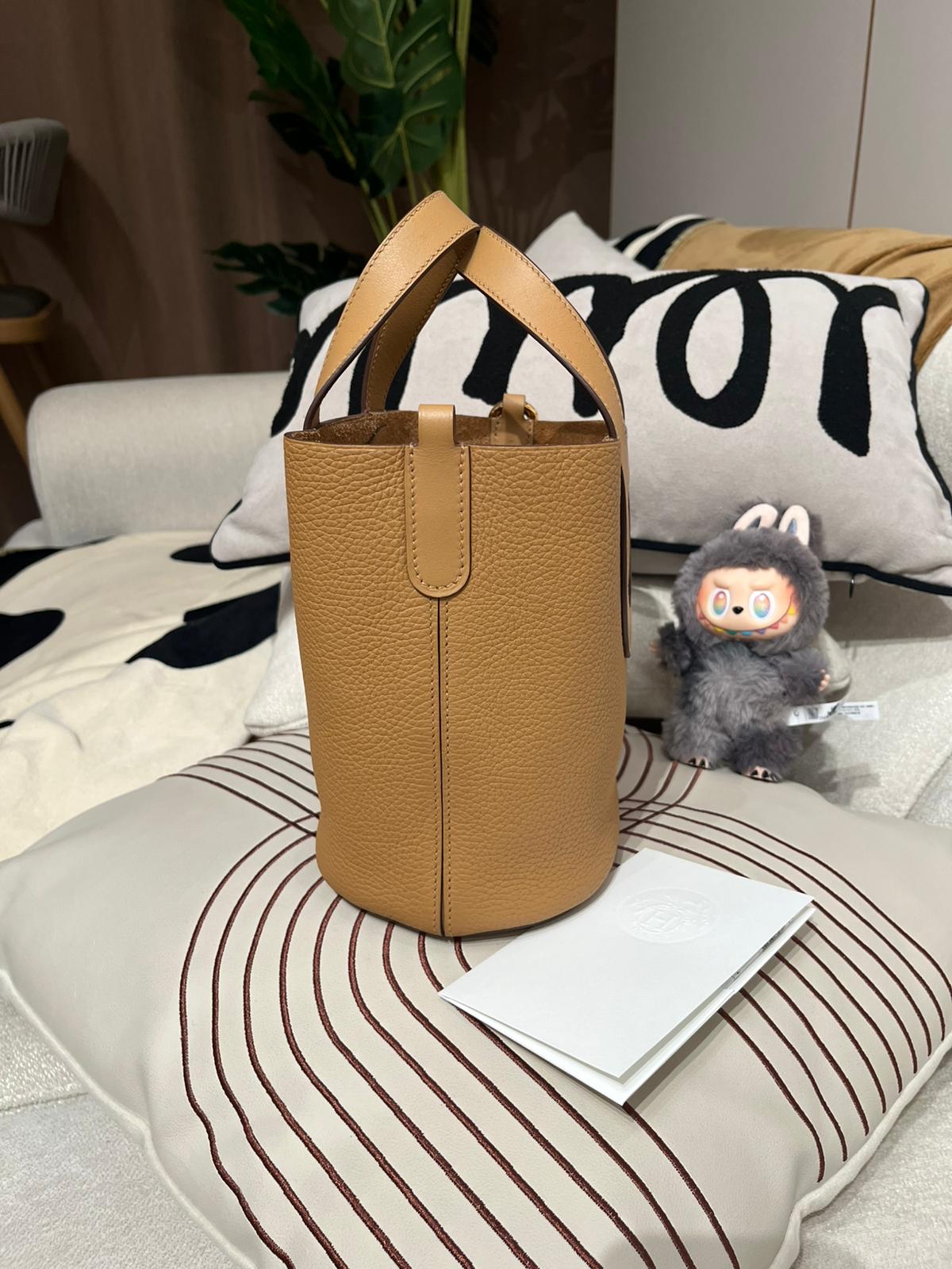 Hermes in The Loop 18 Stamp B 餅乾色4B Biscuit  100% Authentic, 99%New Unused ✅專門店收據✅Dust bag✅Box
