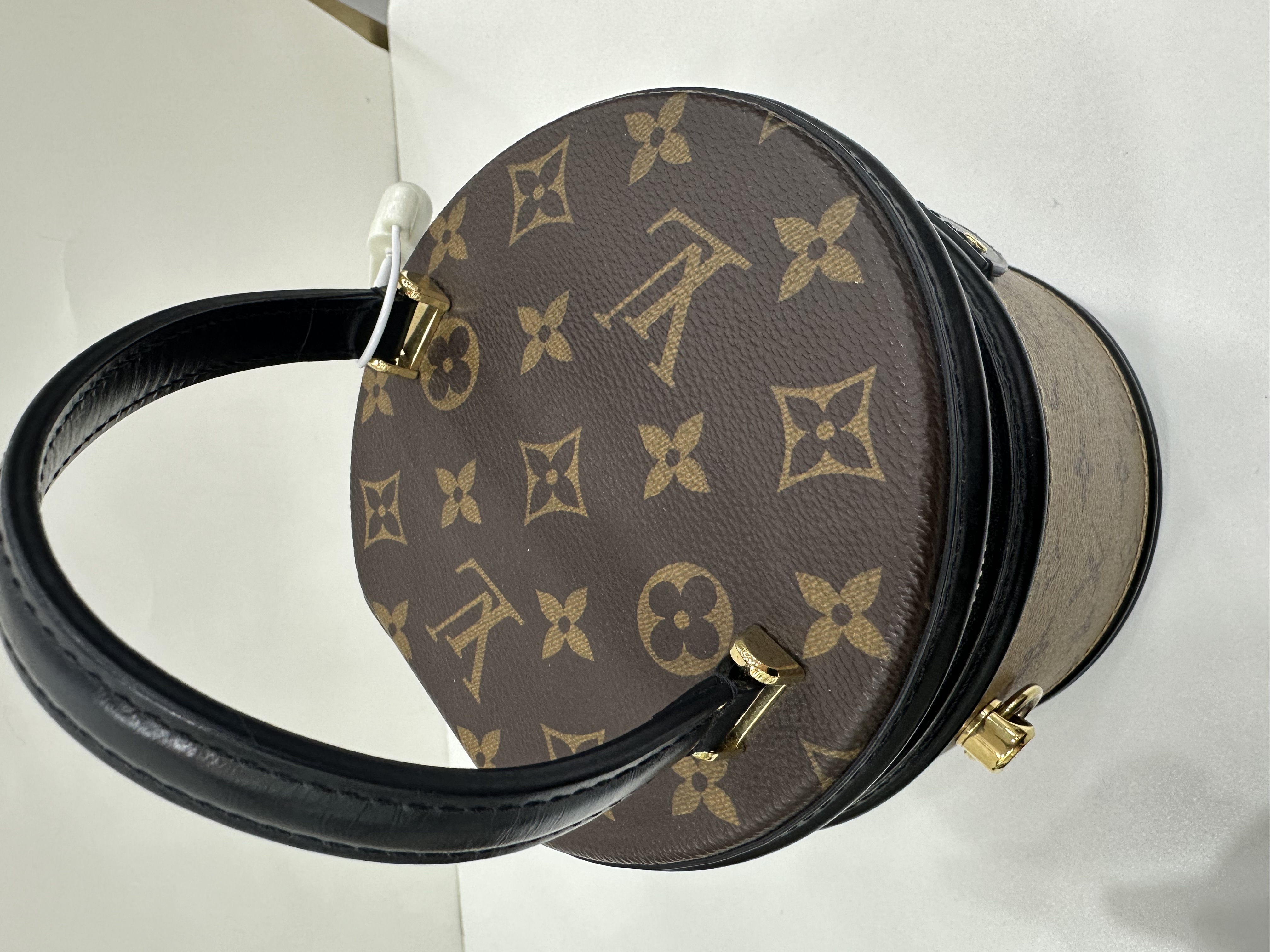 直播貨品 |  [1個-$100 2個-$300］GG05