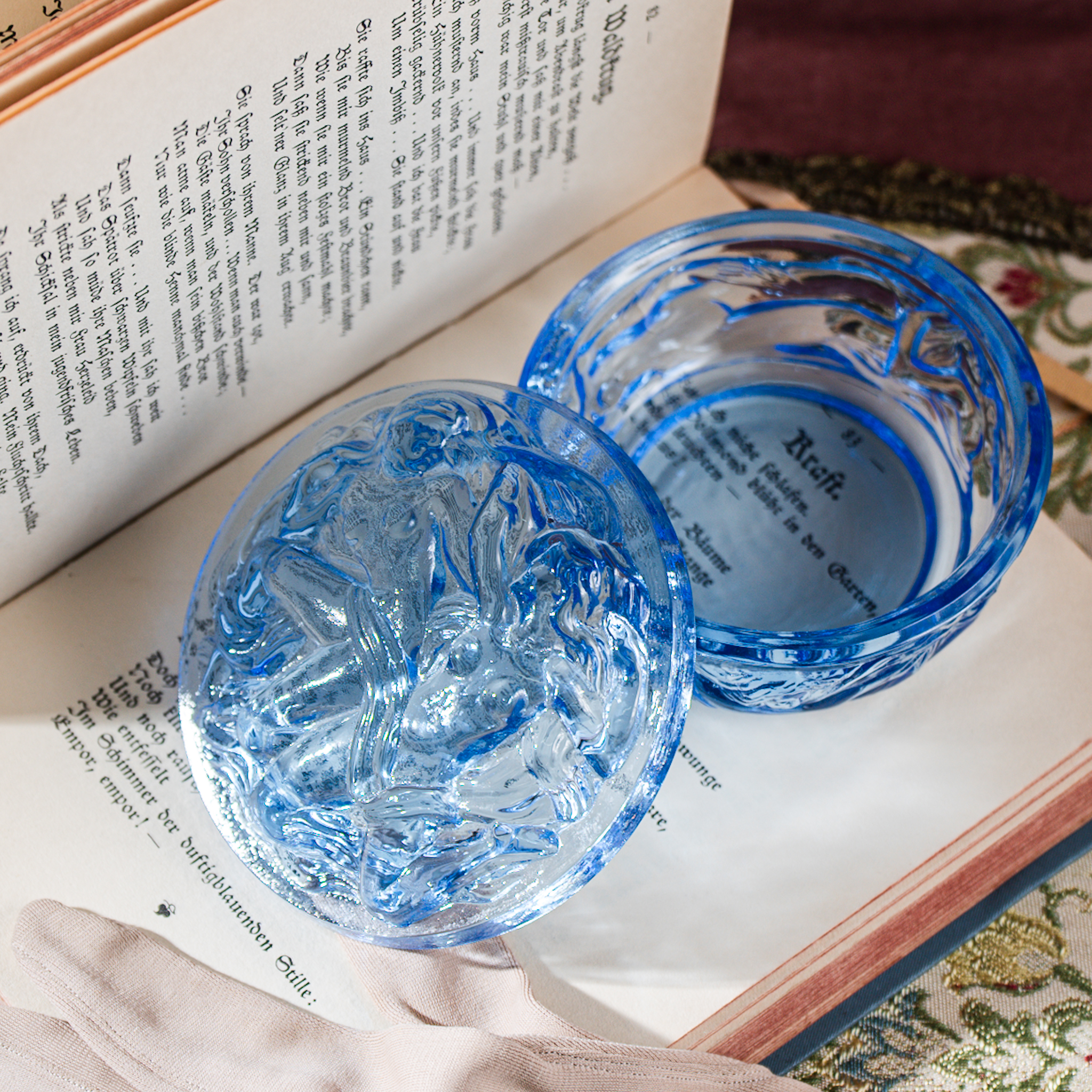 Rare! 1960s New Old Stock West German Nude Goddess 3D Sculpture Blue Glass Trinket Box(MZ017)