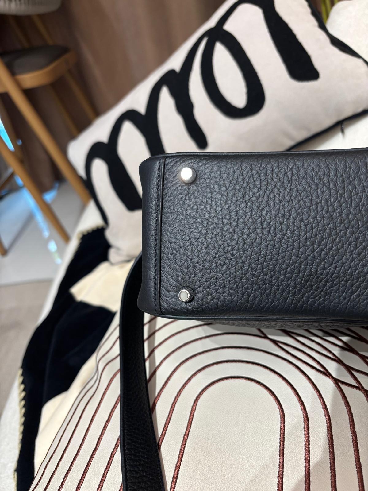Hermes Mini Lindy Stamp W 黑銀 100%Authentic, 99%New ✅收據副本✅Dust bag✅Box