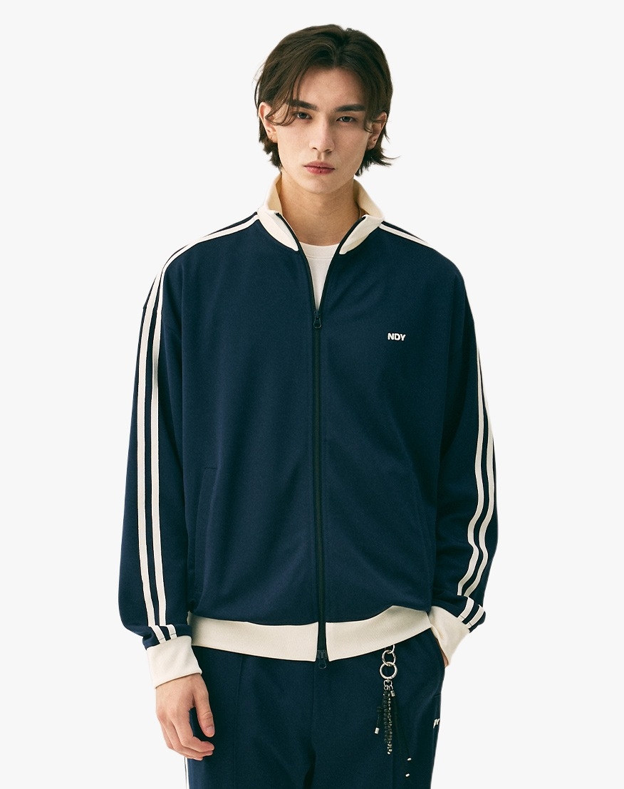 🇰🇷Nerdy 运动风男女同款外套✨