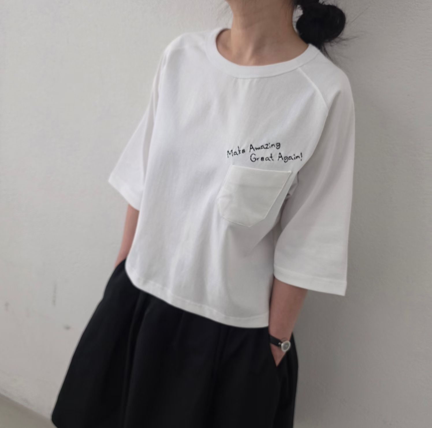 繡花袋口挺棉Tee
