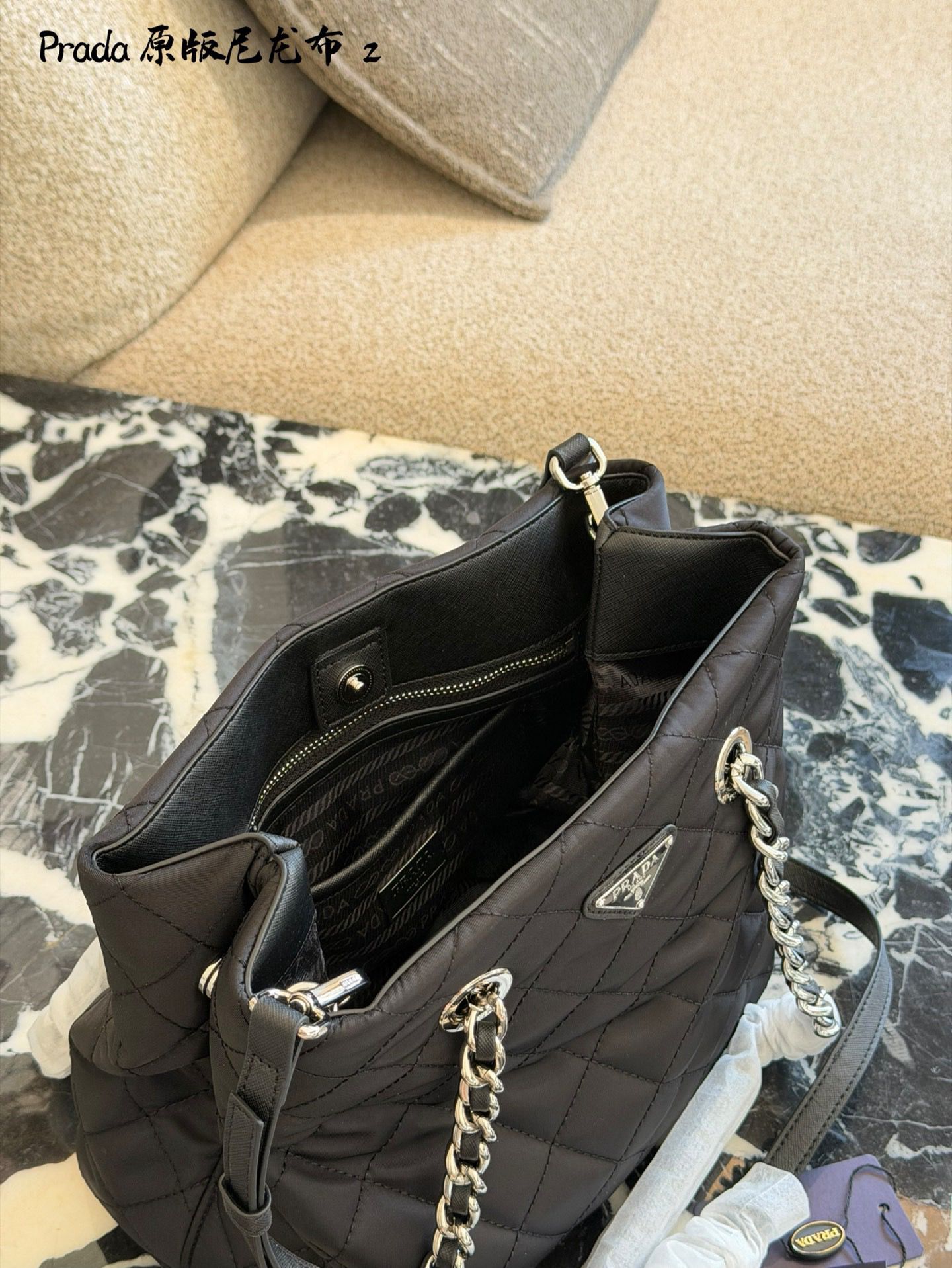 原單* Prada菱格鏈條托特包。$499