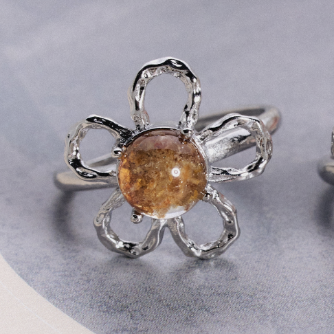 Phantom Threads Ring