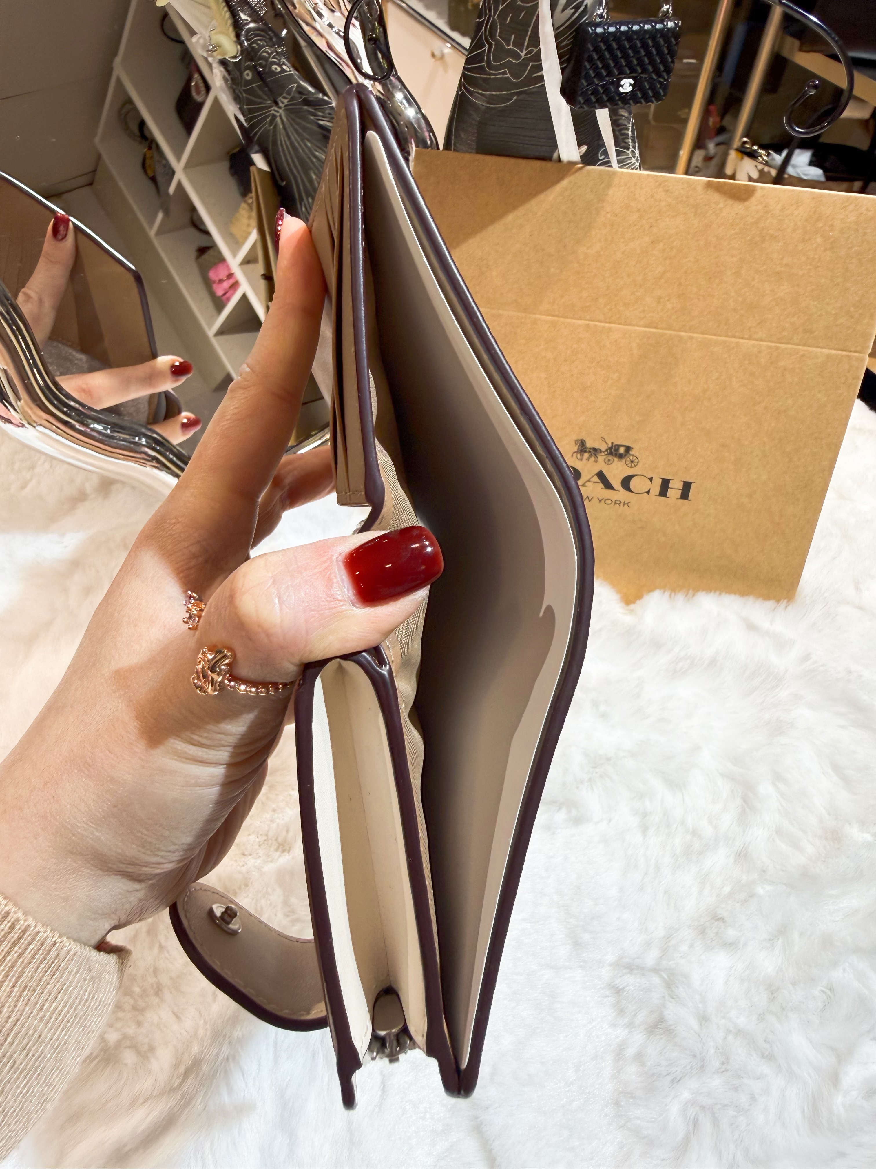 Coach medium wallet flora/purple