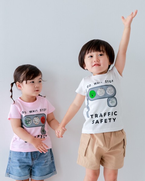 🆕【⭐訂購⭐】 🇯🇵日本直送 🌀可愛紅綠燈🚥 閃片變色 短袖TEE［3款選］🌀[ELEA-0098][260611]