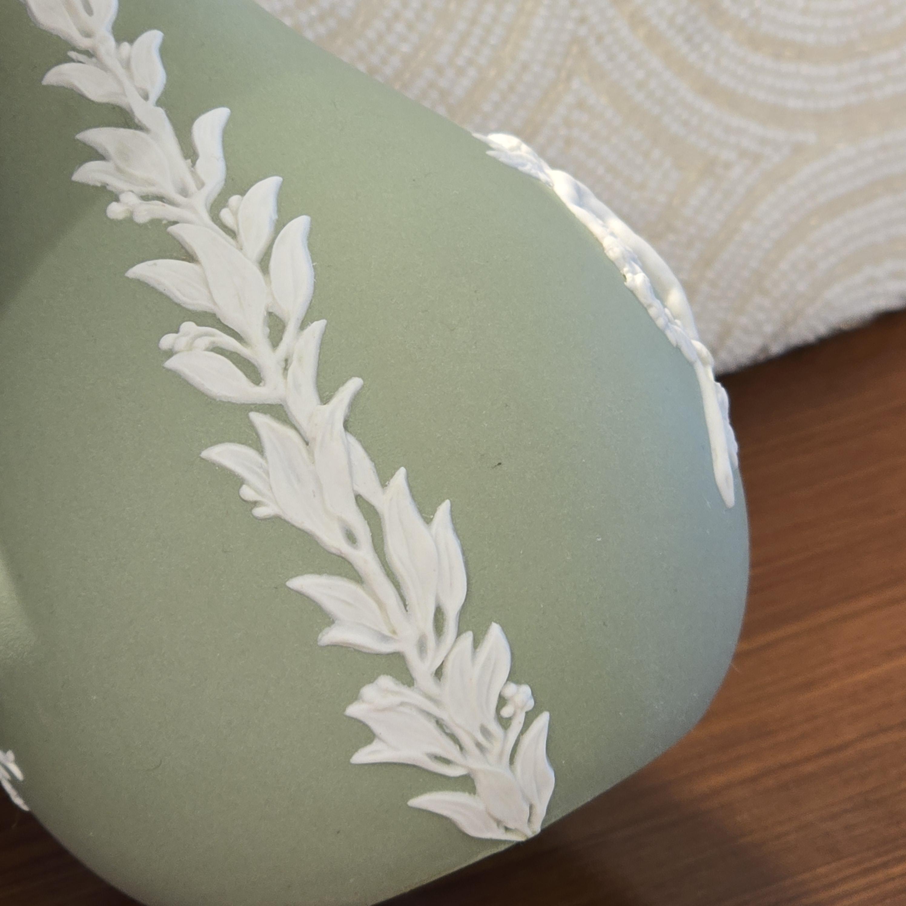 Vintage Wedgwood Green Jasper Bud Vase (MT2461)
