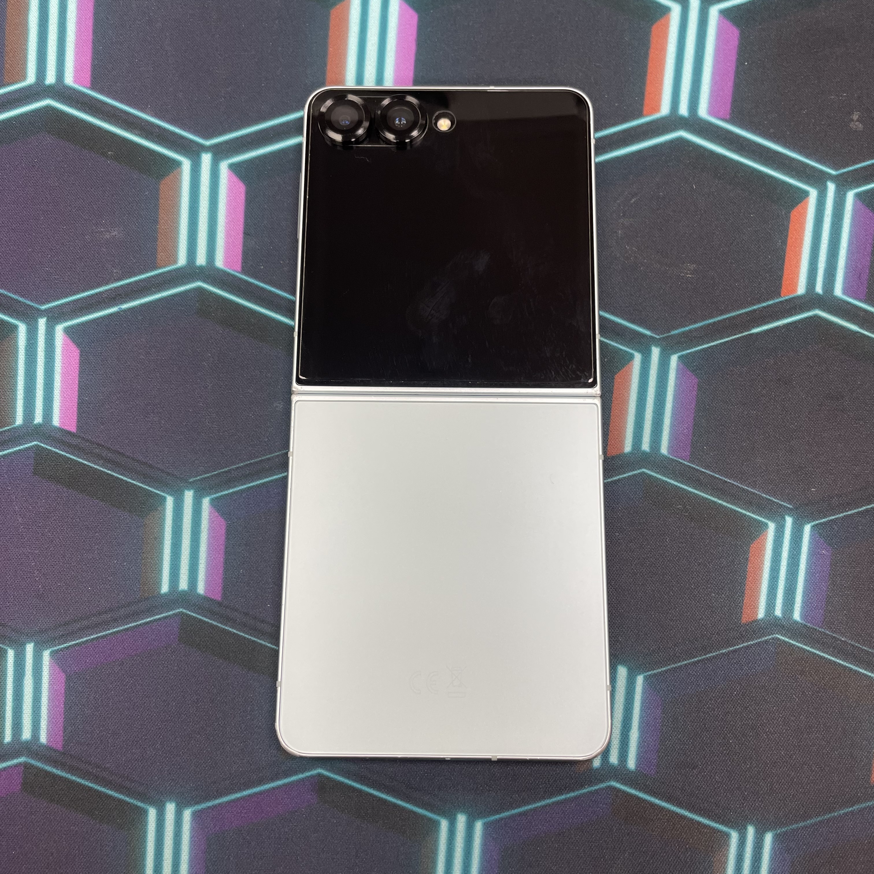*6599 Galaxy Z Flip 7 超靚機 12+256GB 綠色 green E-sim版