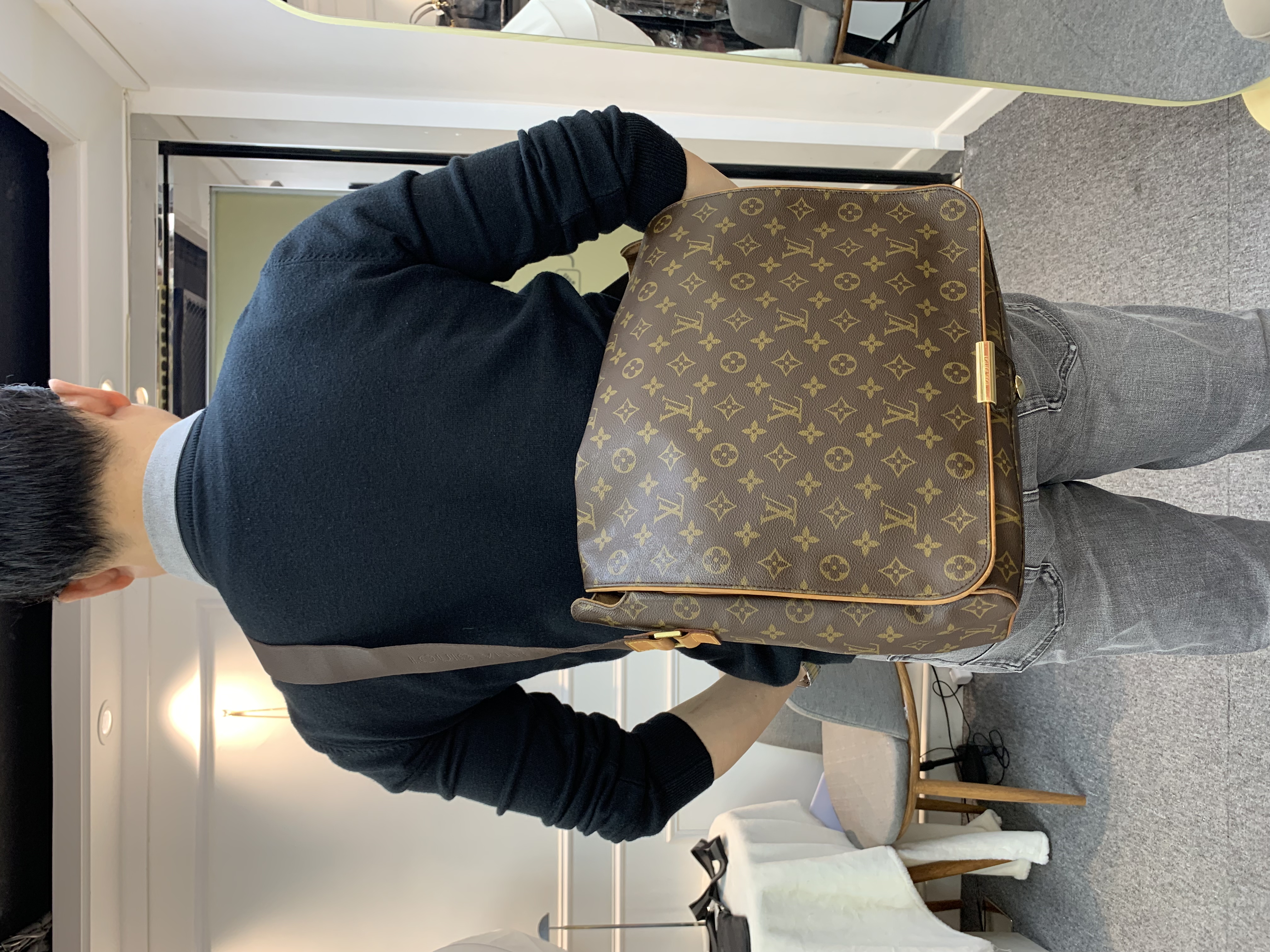 LV老花經典郵差包超大容量📣