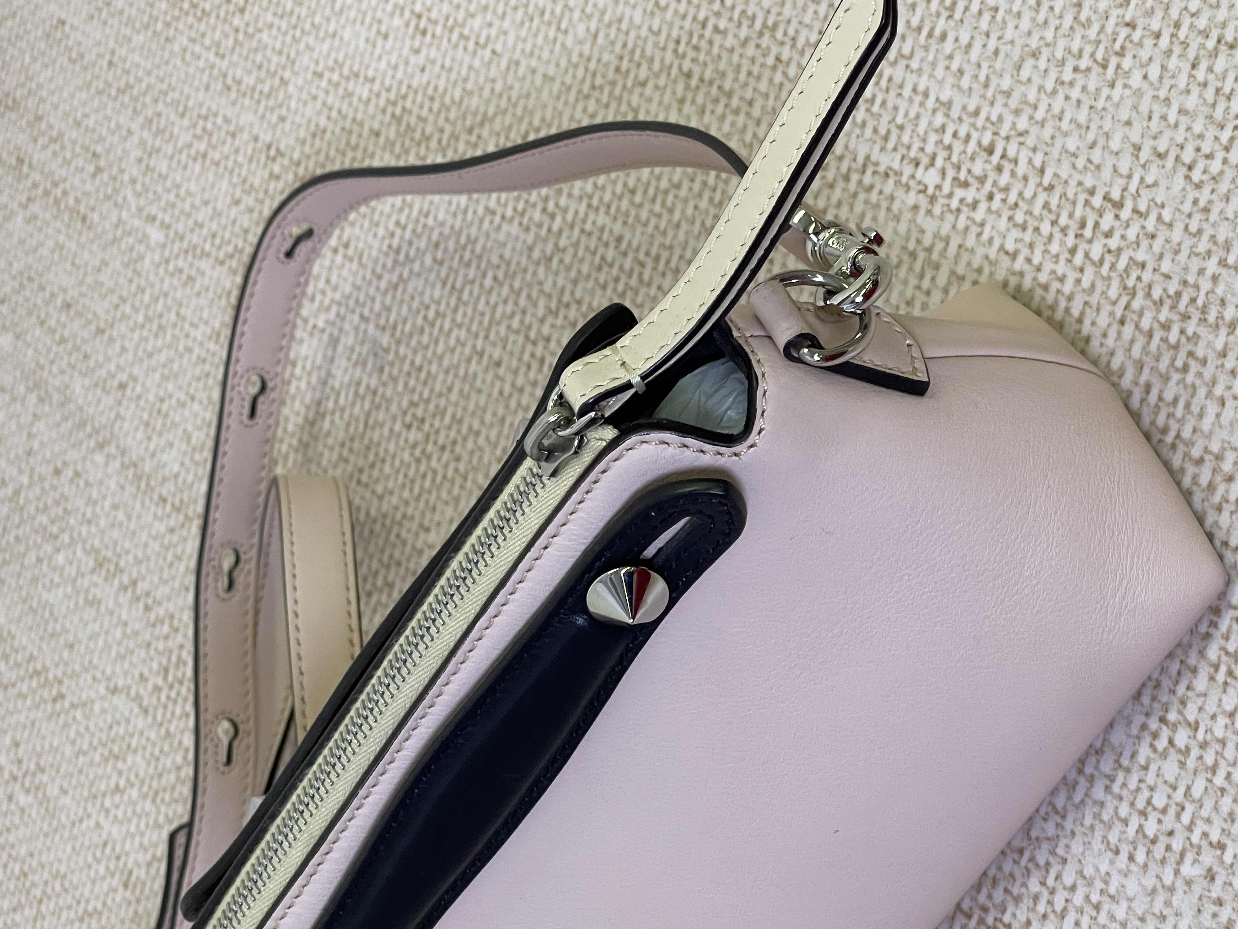 Pre owned Fendi By The Way / Product Code: 26031106