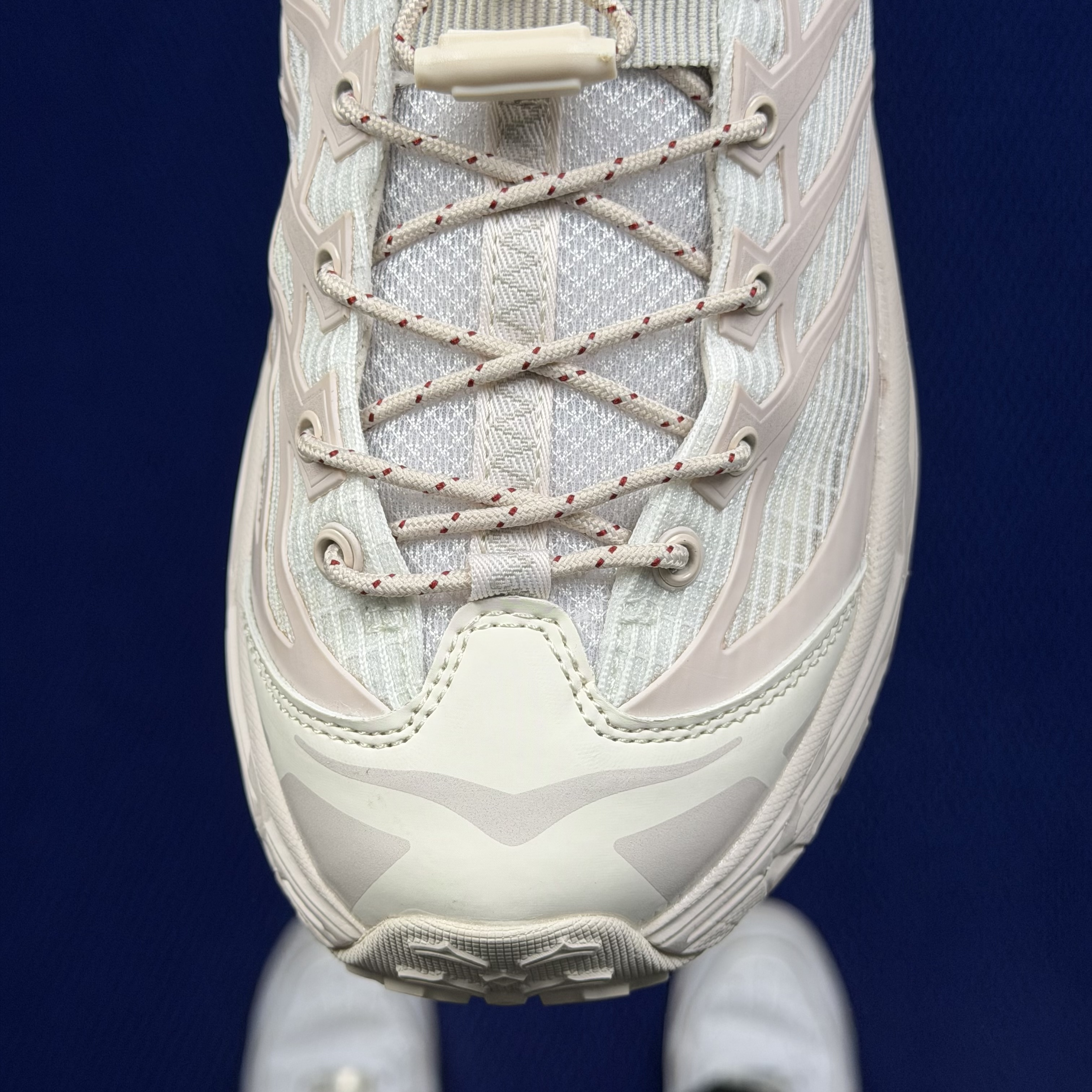 Hoka One One Mafate Three 2 