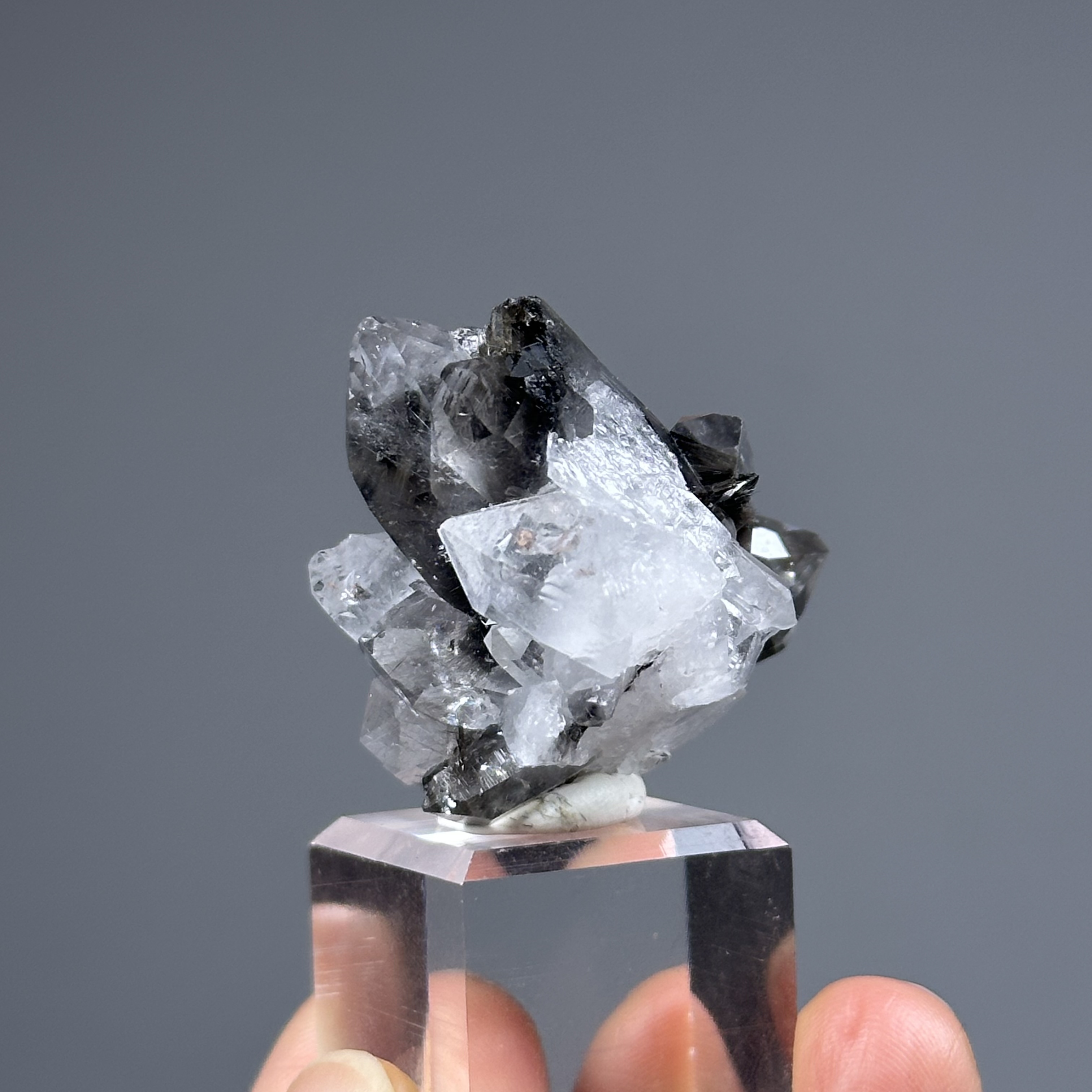 黑銀鈦水晶簇 - Brookite and Rutile Quartz | RU016