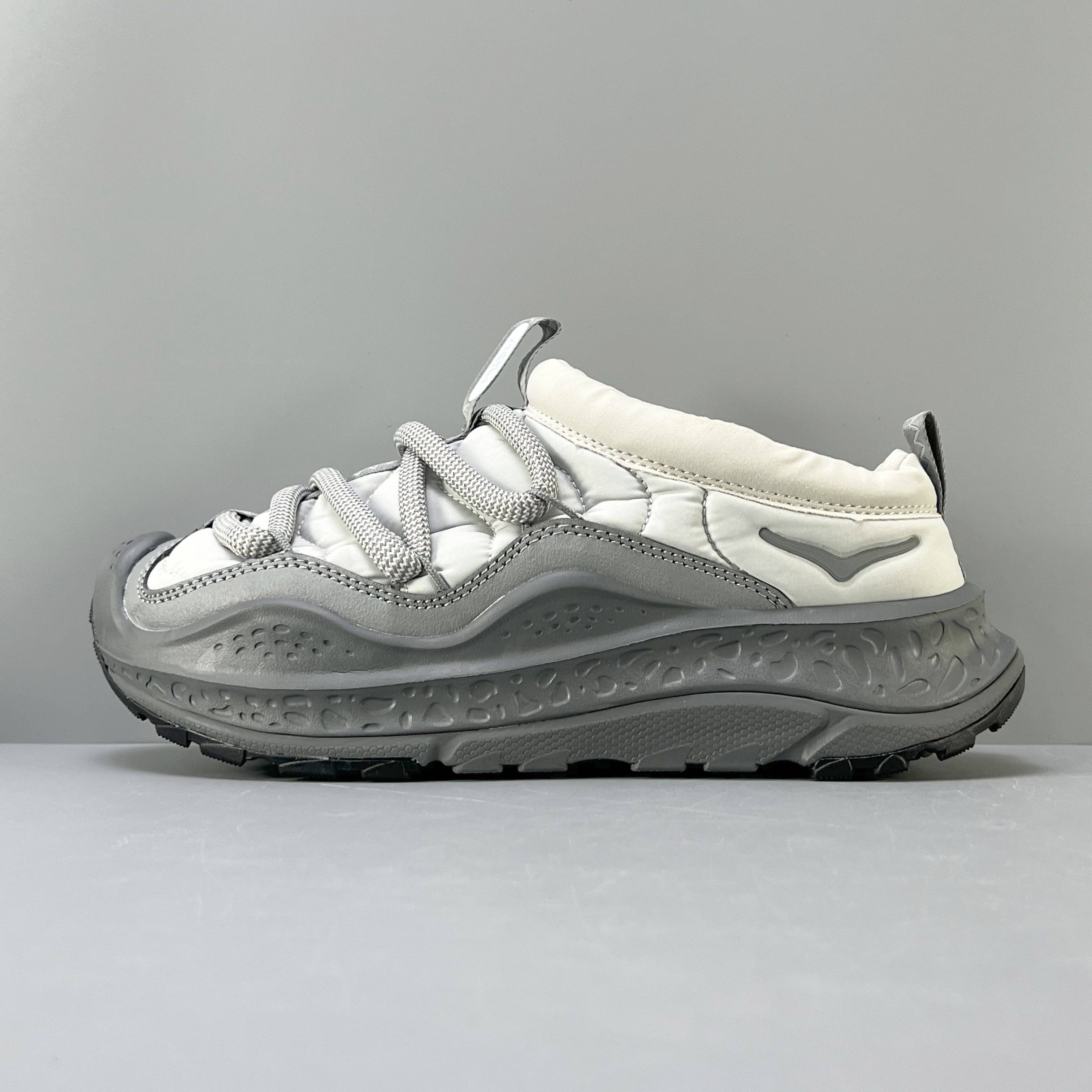 Hoka One One Ora Primo 