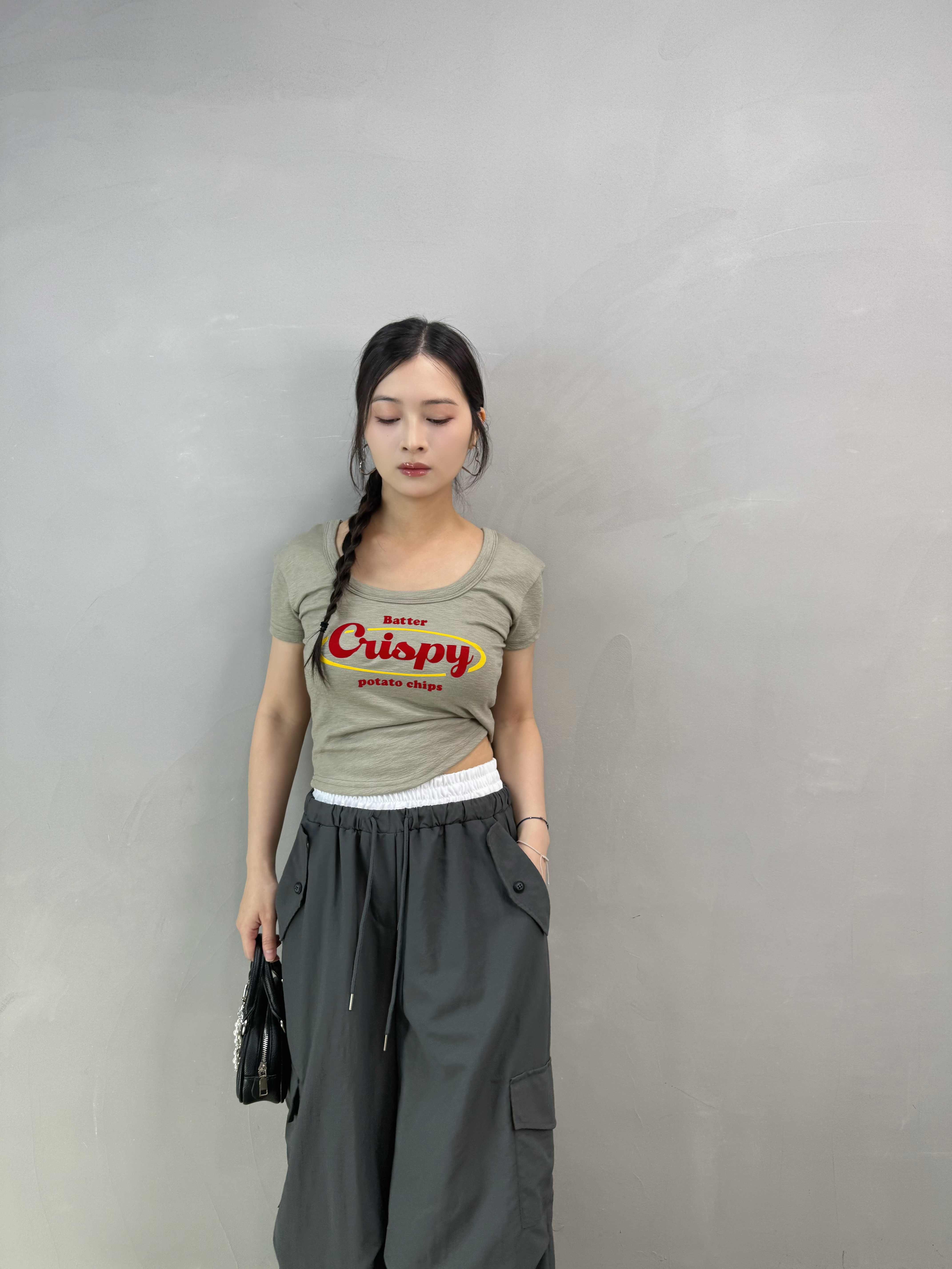 Z65 U領撞色字Tee