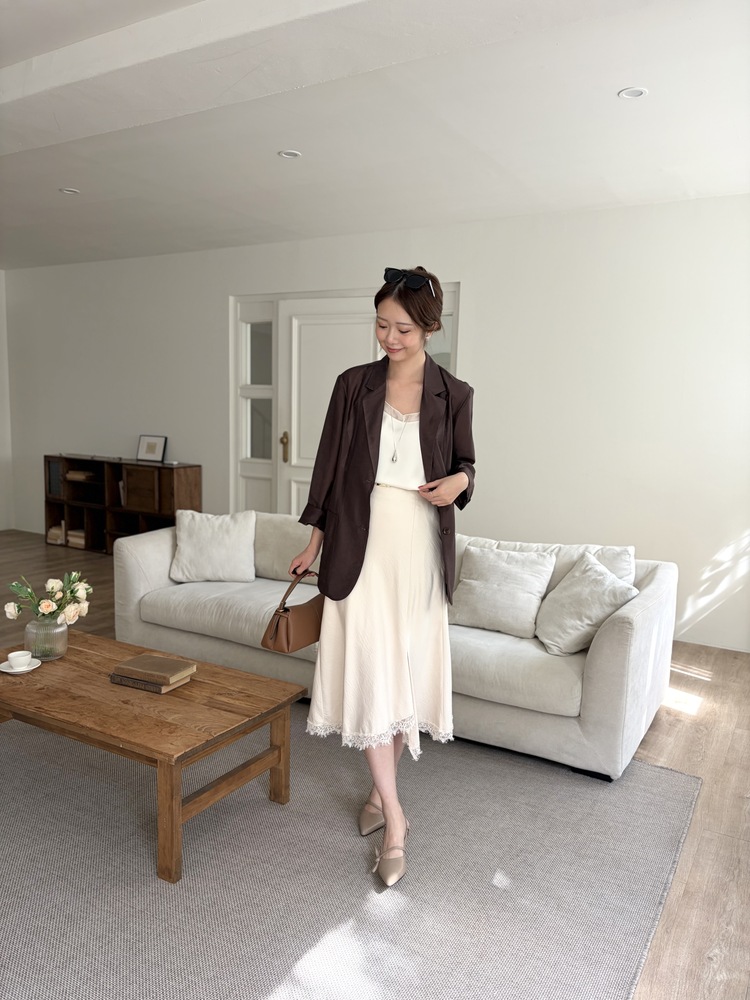 The Fine Silky Blazer (Brown)
