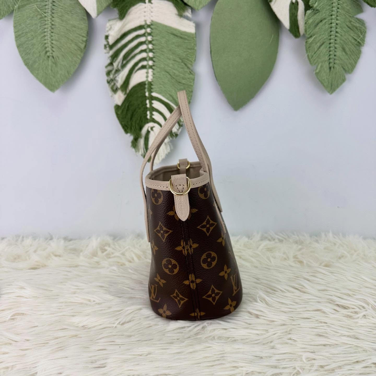 LV 🤍PRE OWNED NeverFull Inside Out BB 老花拼奶茶灰 晶片款🤎