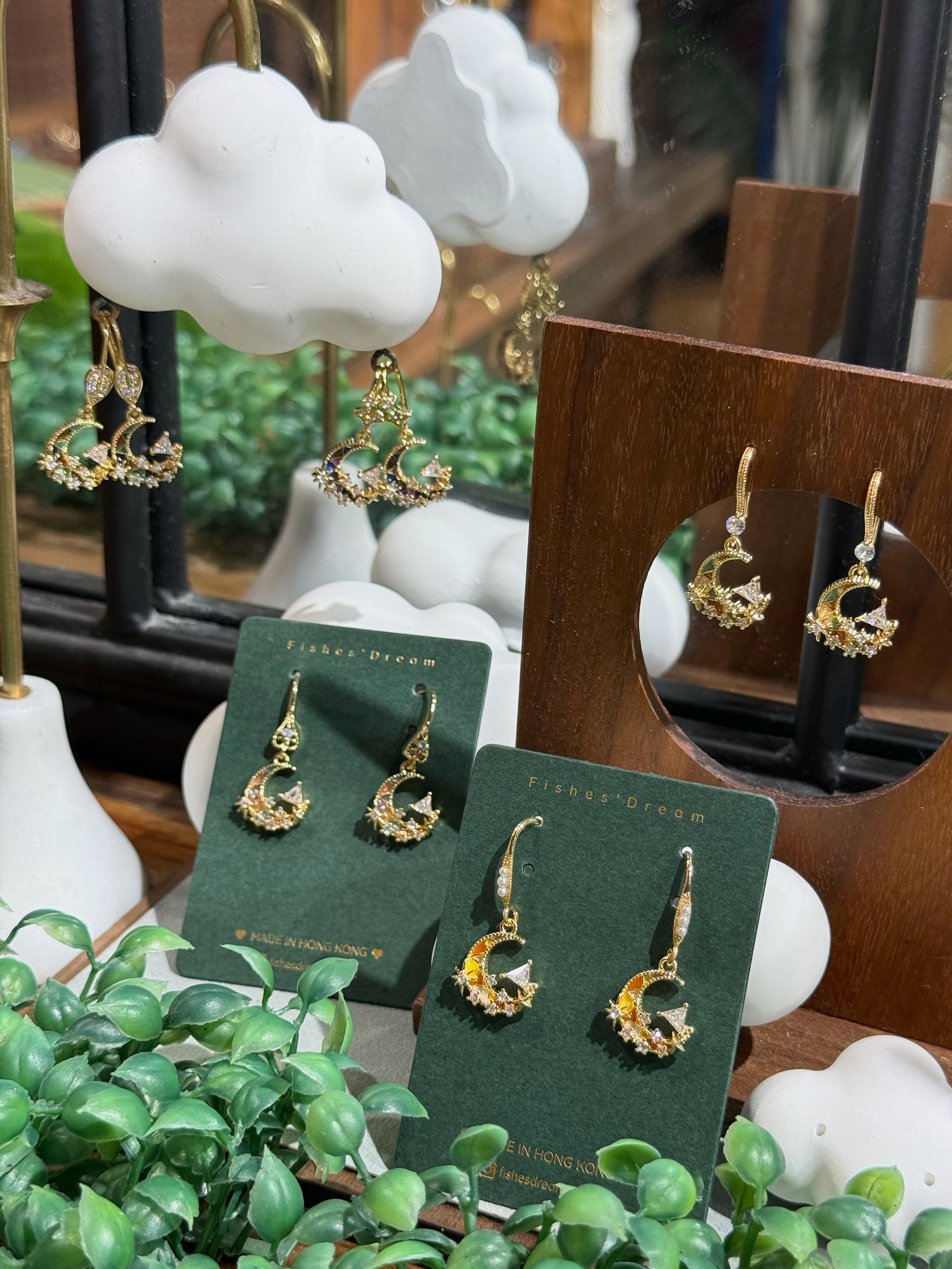 緣來自夢鄉 Dreamland Dangle Earrings | 垂墜款耳環