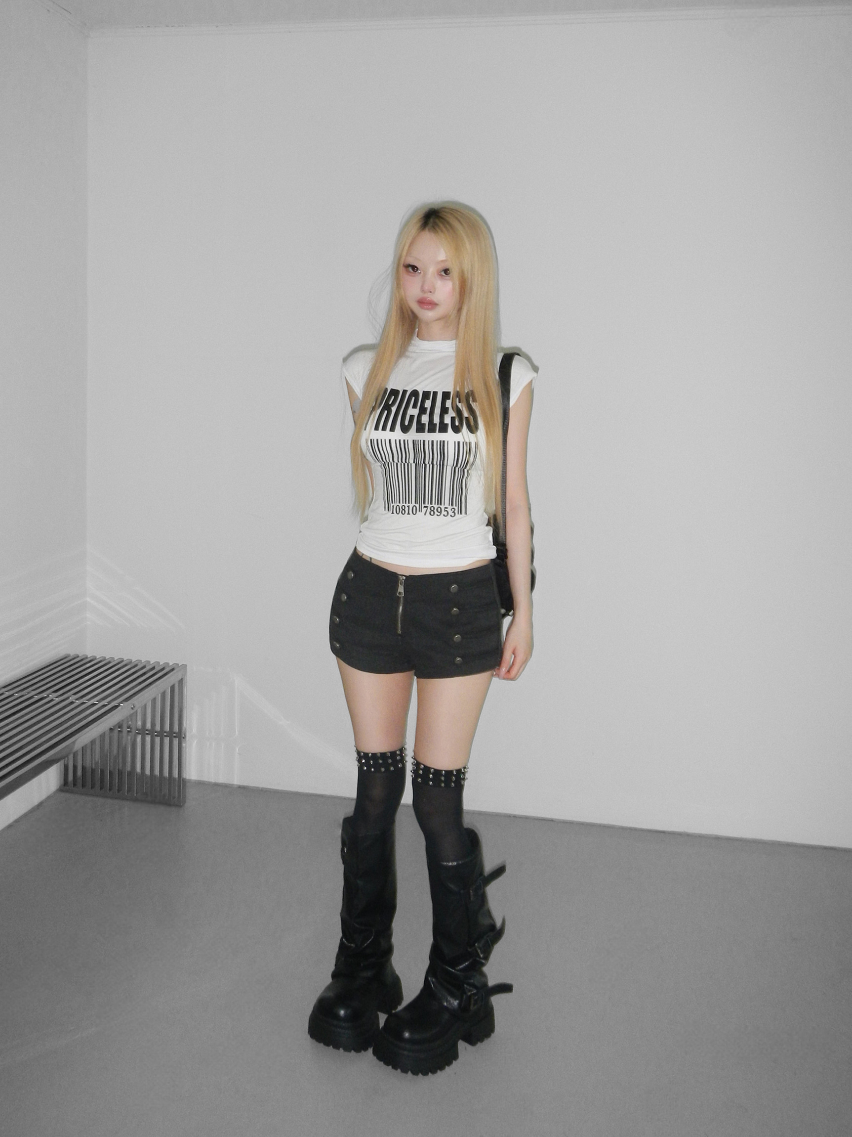 Mock Neck Slim-Fit Graphic Top