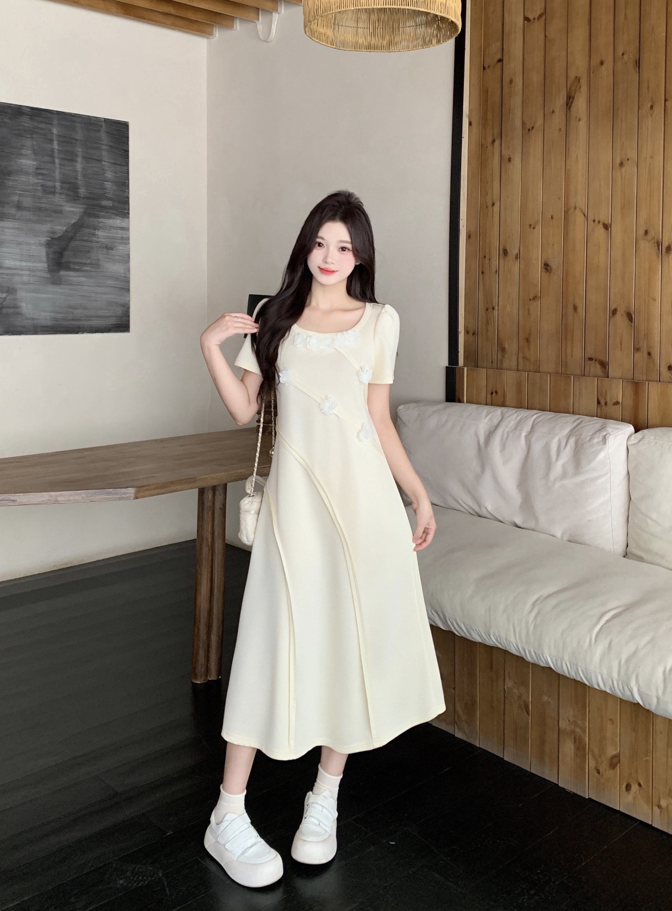 B33(64980) 法式气质立体花朵斜暗纹显瘦黑杏连身裙