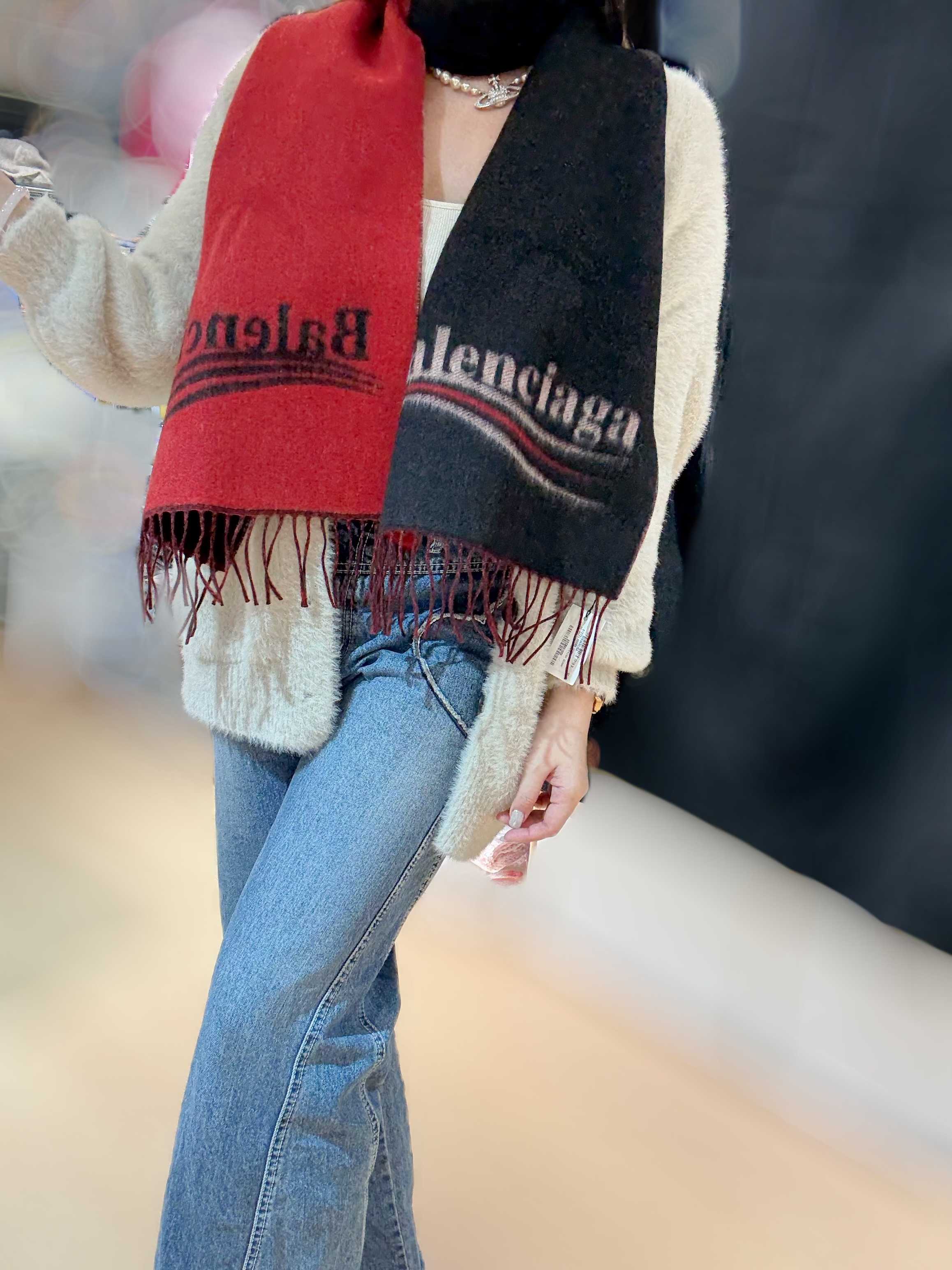 Balenciaga scarf blk/red