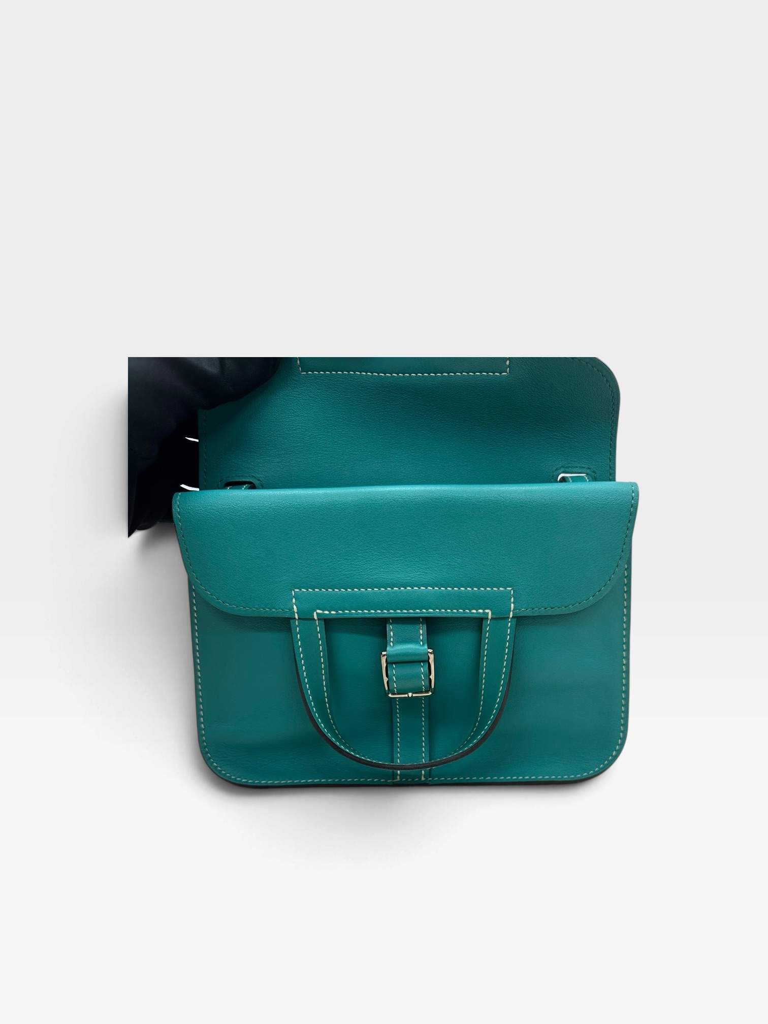 Pre-Owned Hermès Mini Halzan /Stamp K/ Product Code: 102006