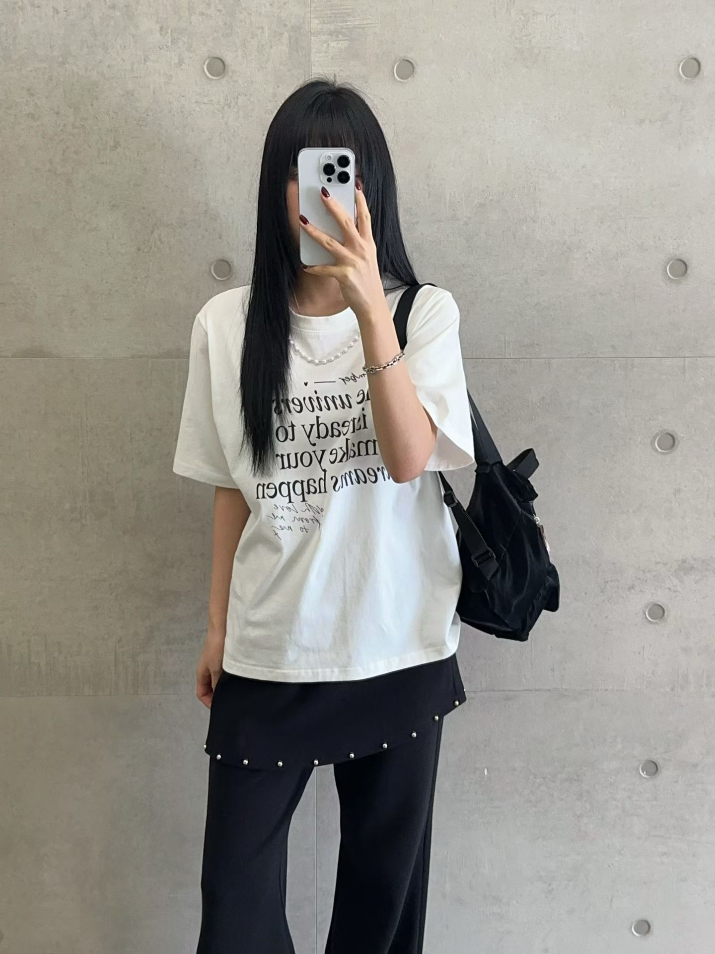 春裝英文字Tee(頸鏈可拆)