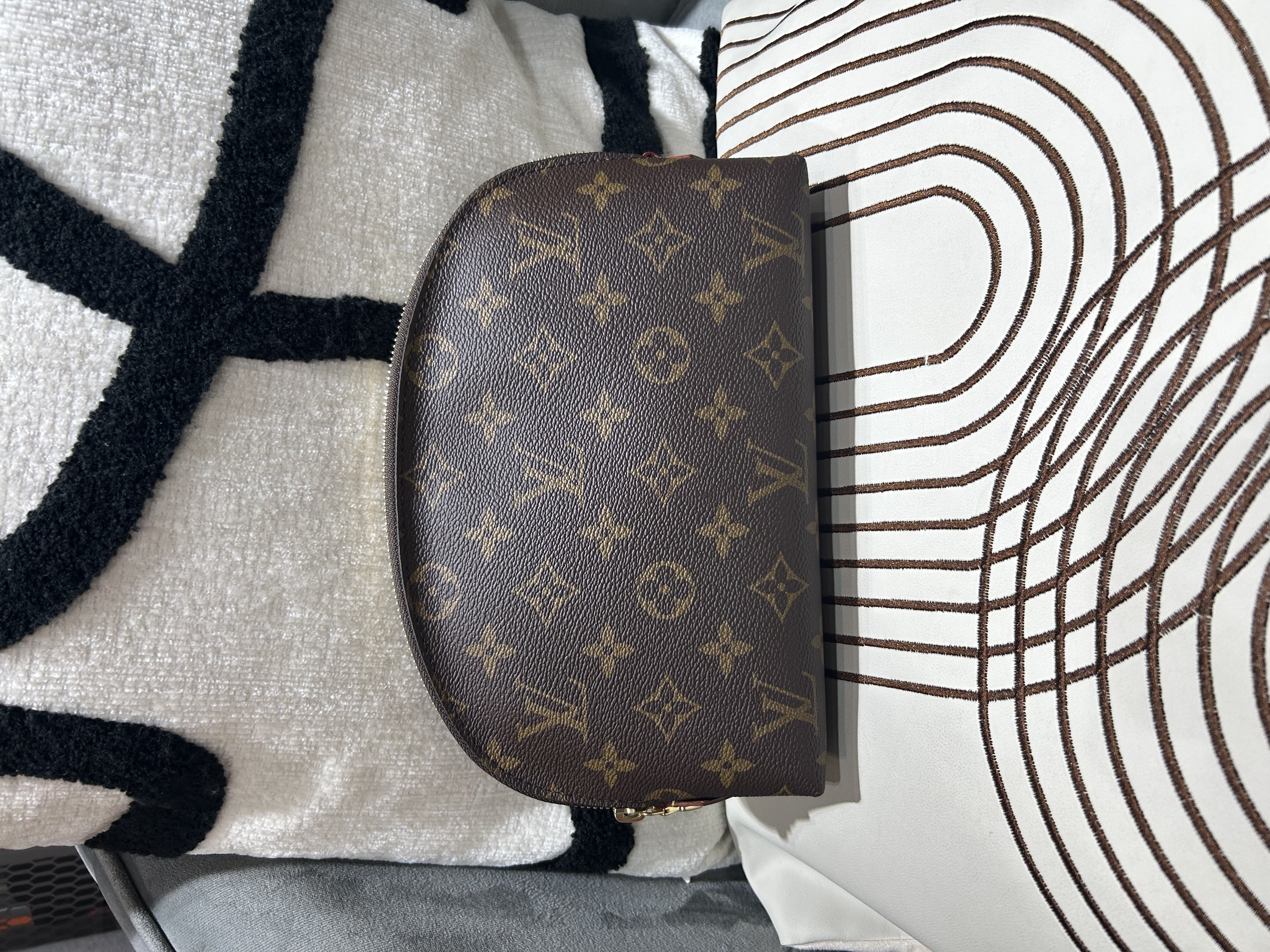 未使用品 Lv 大化妝包 POUCH gm M47353 100%Authentic ,unused✅dust bag 