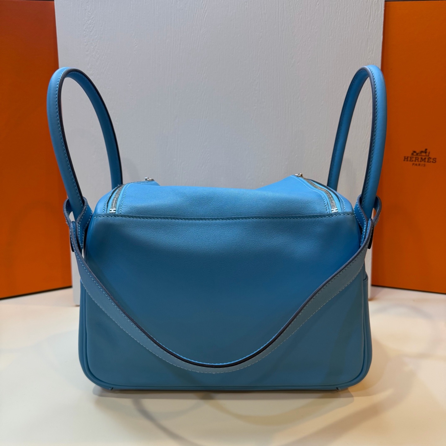 Pre-Owned HERMÉS Lindy 26 Stamp D / Product Code: 26042420