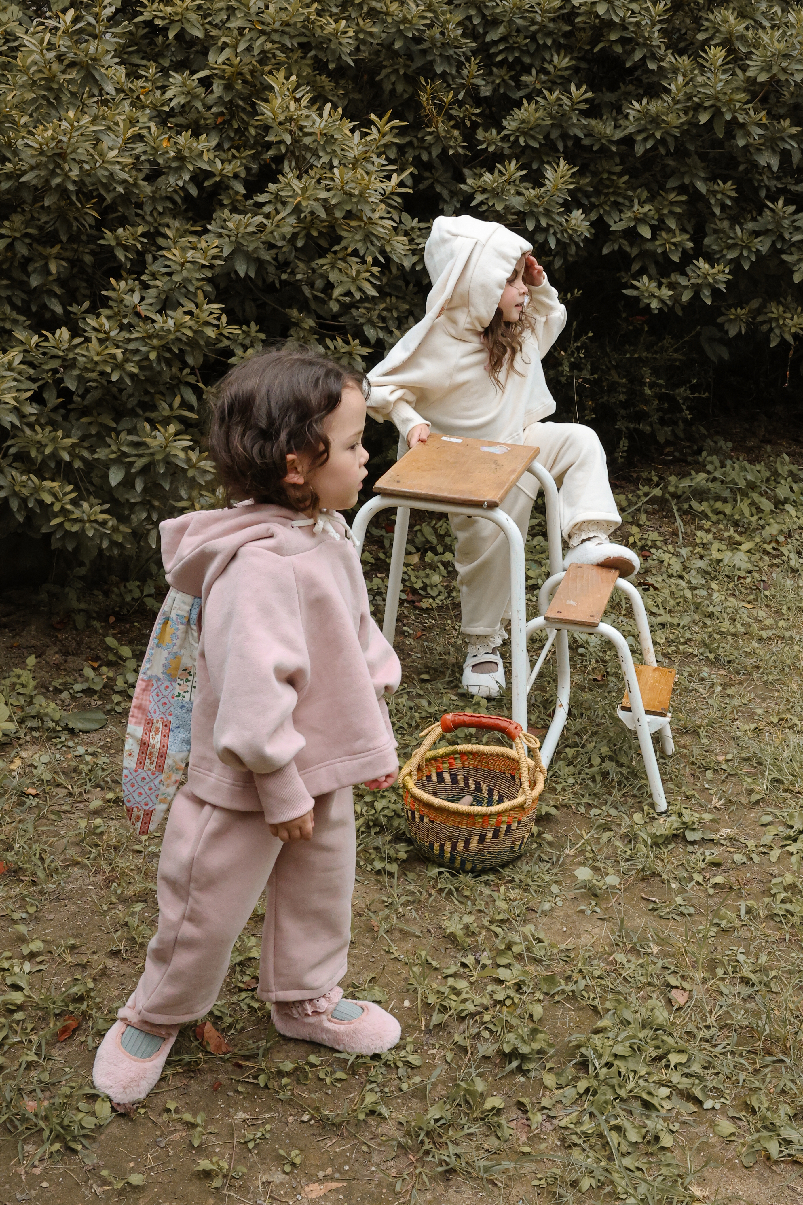 FLO | Bunnies hooded T-shirt
