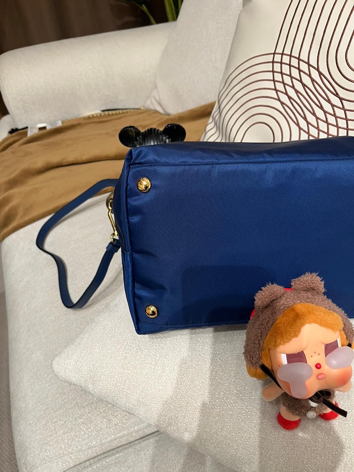 Prada Nylon 2way Bag 100%Authentic, 98%New ✅Dust bag