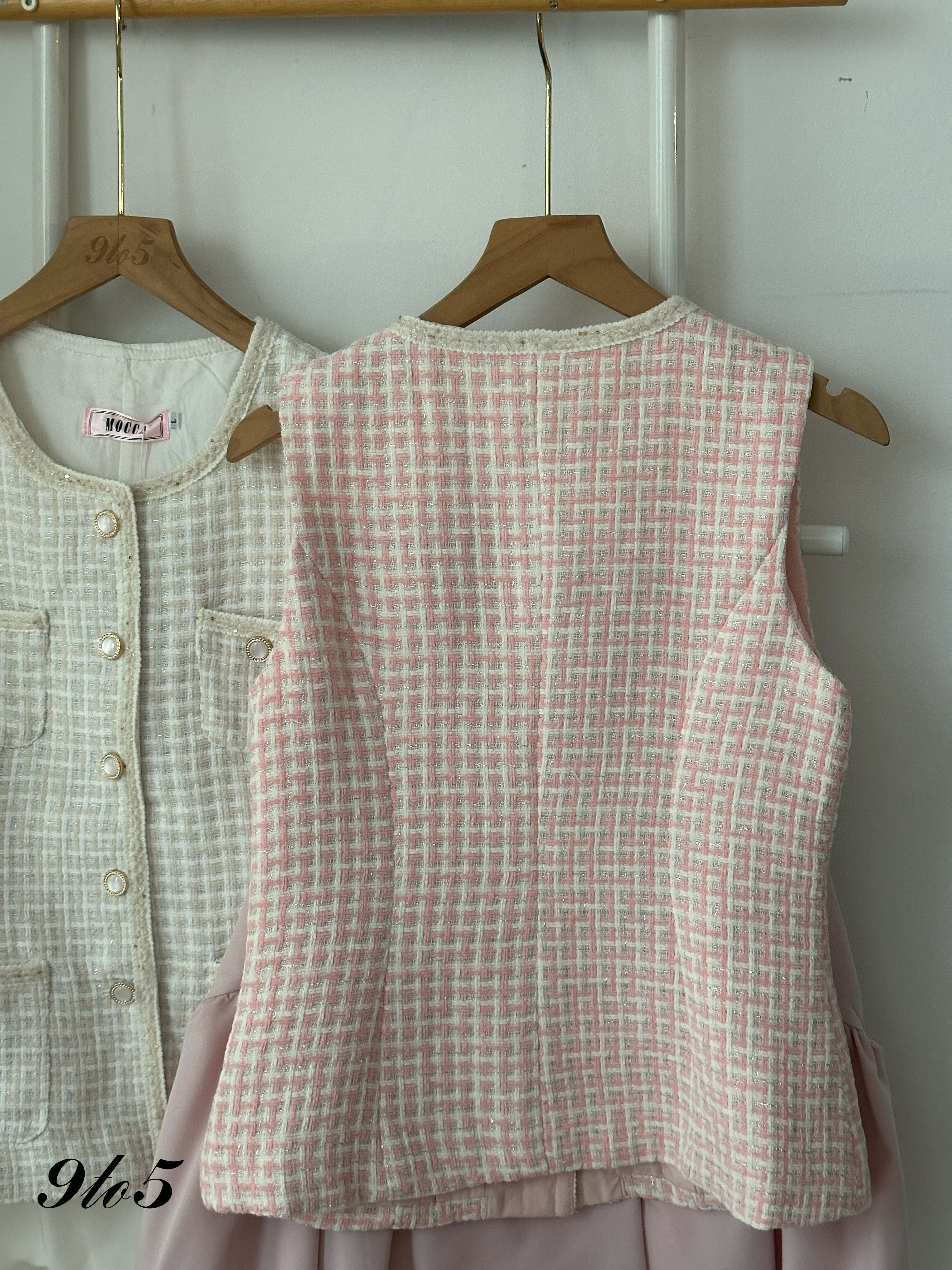 D2328 Sleeveless Tweed Matching Set - Cream & Pink