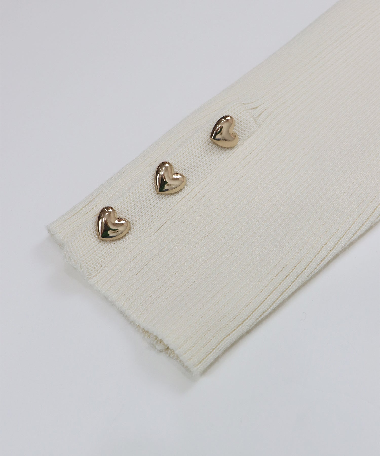 <JP> v領心心鈕顯瘦Knit Top* 3色入 <預購>