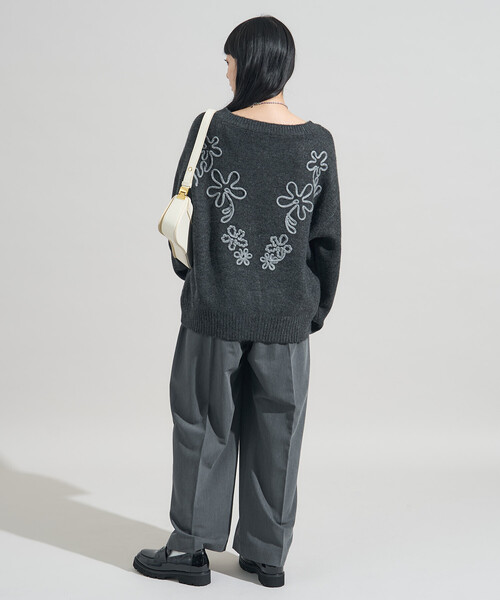 花花刺繡針織衫