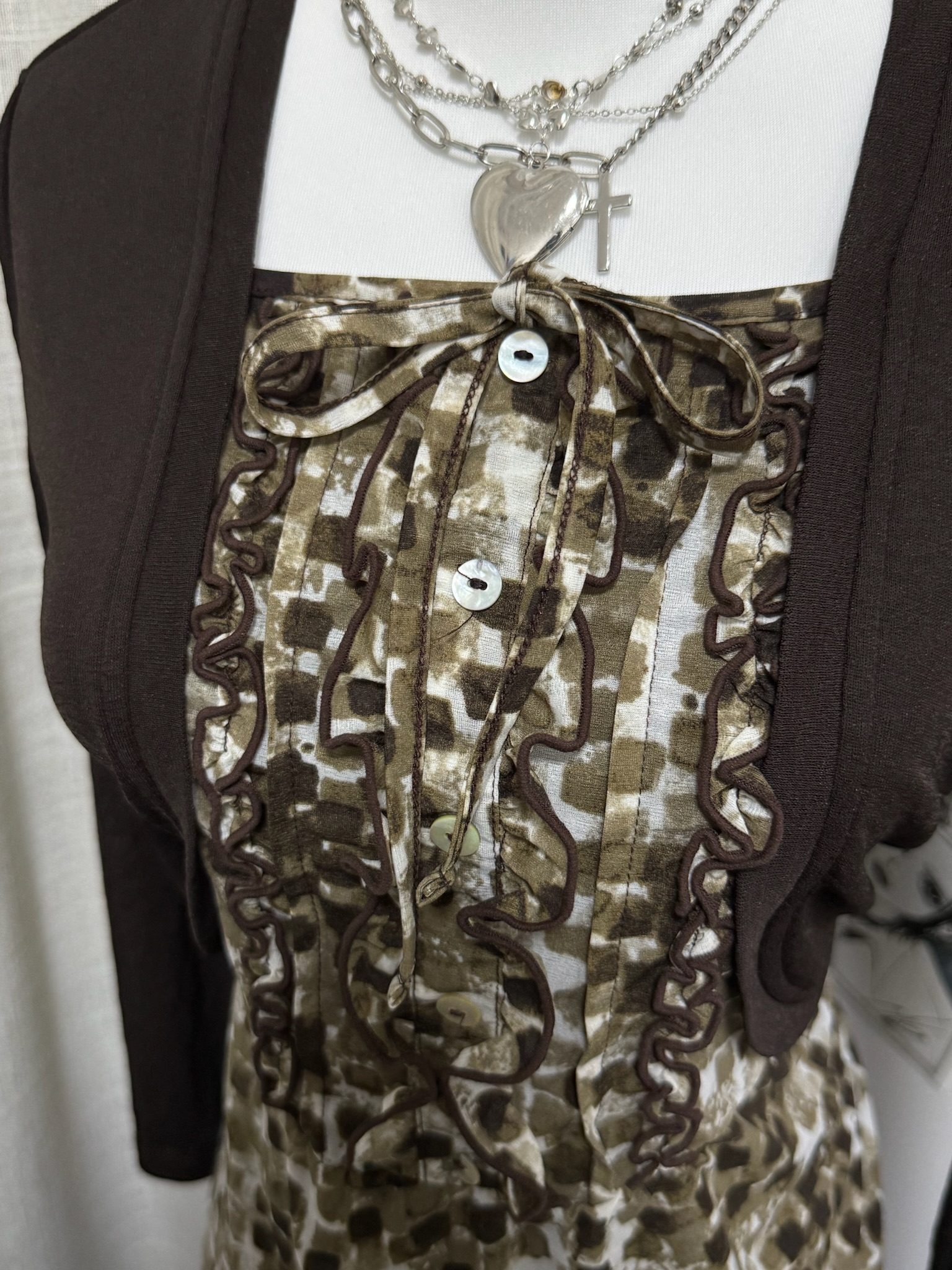 Cropped Bolero Cardigan & Ruffled Geometric Print Tunic