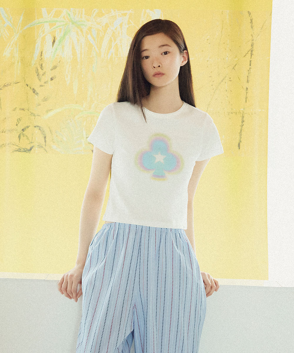 Rockfish Weatherwear × ILLIT｜Clover Slim Fit Sleeve T-Shirt