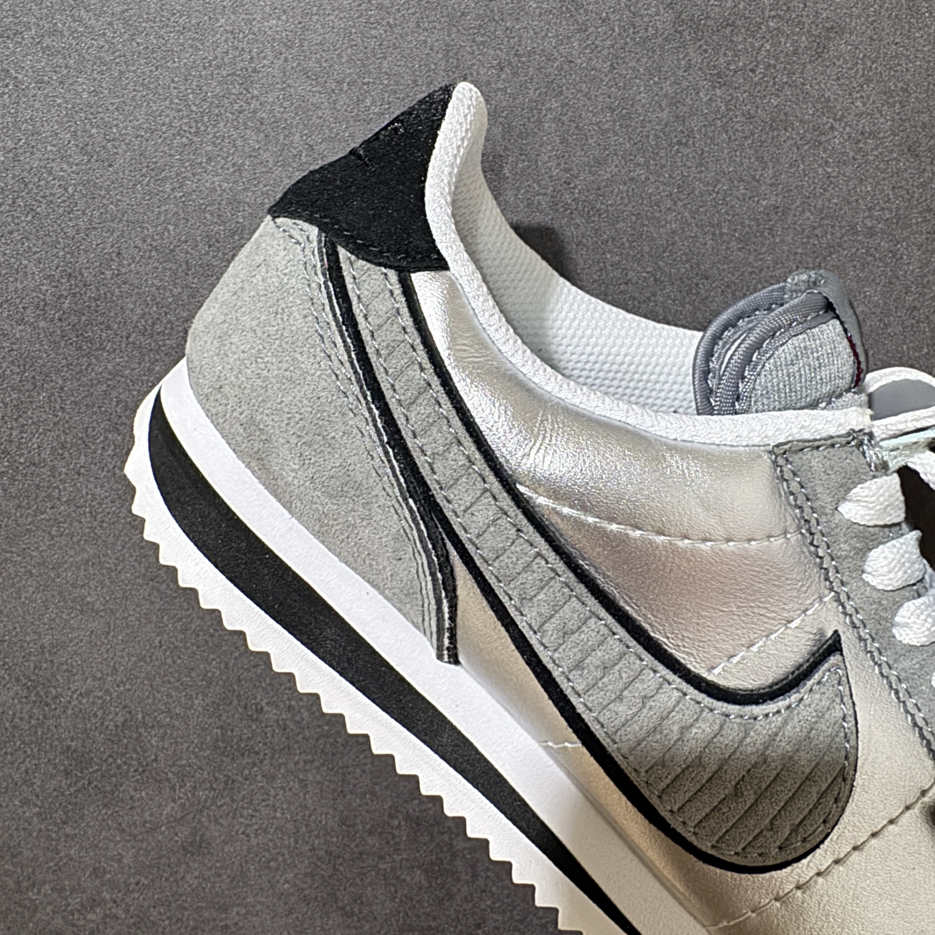 Nike Cortez