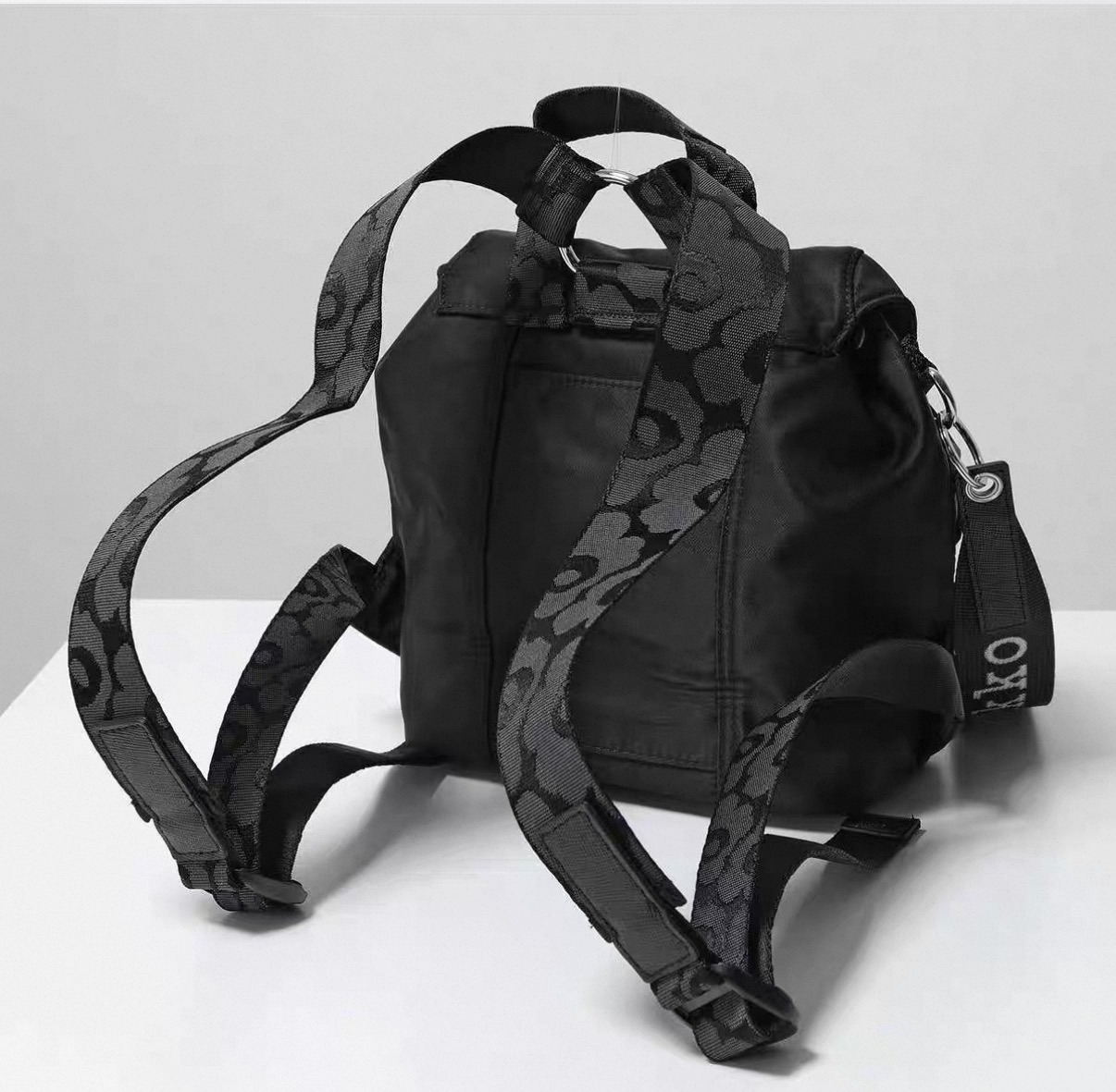 0415 Marimekko Unikko Everything Backpack 5月尾