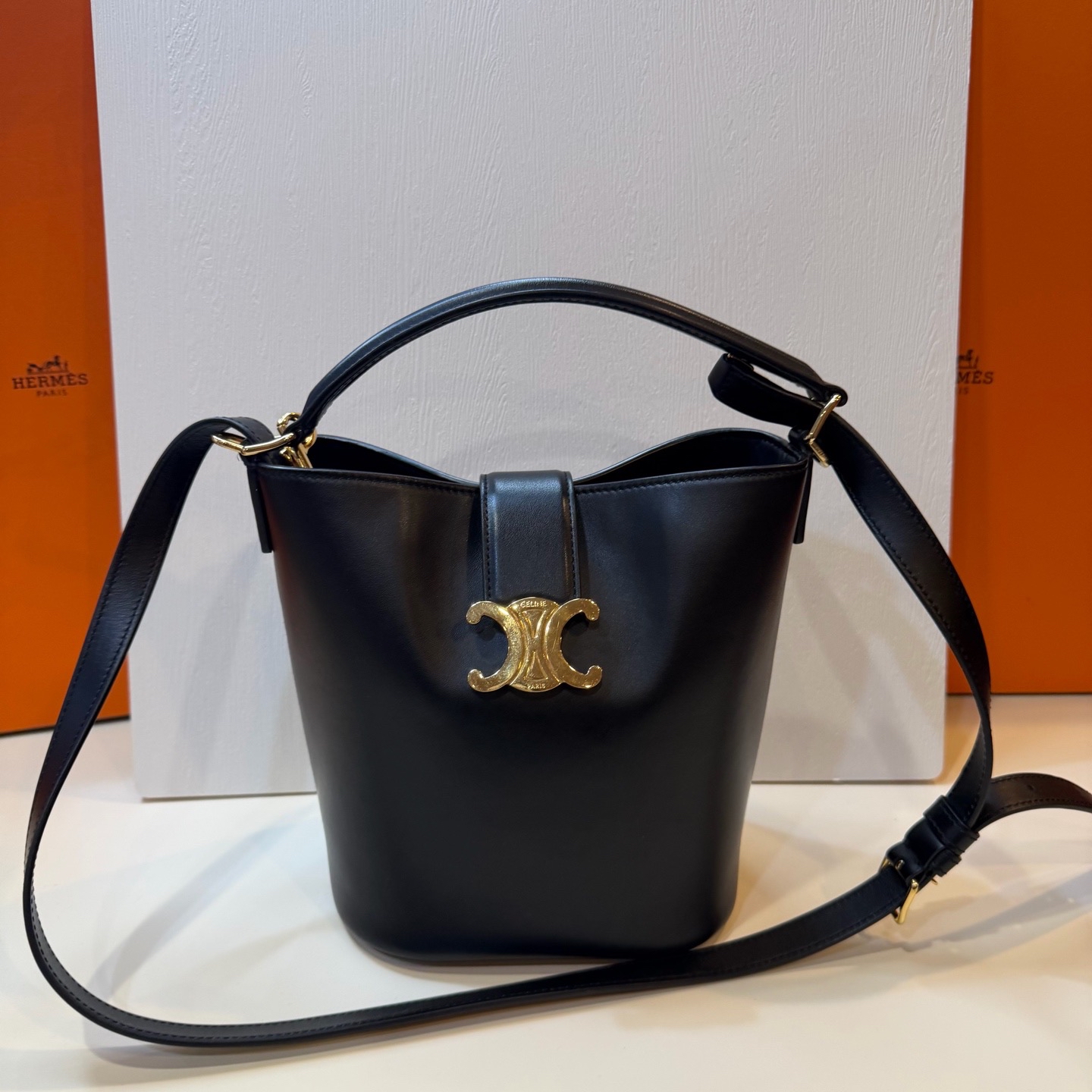 pre owned celine bucket louise