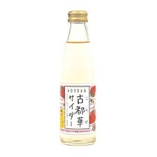 古都華」草莓製作的碳酸飲料
