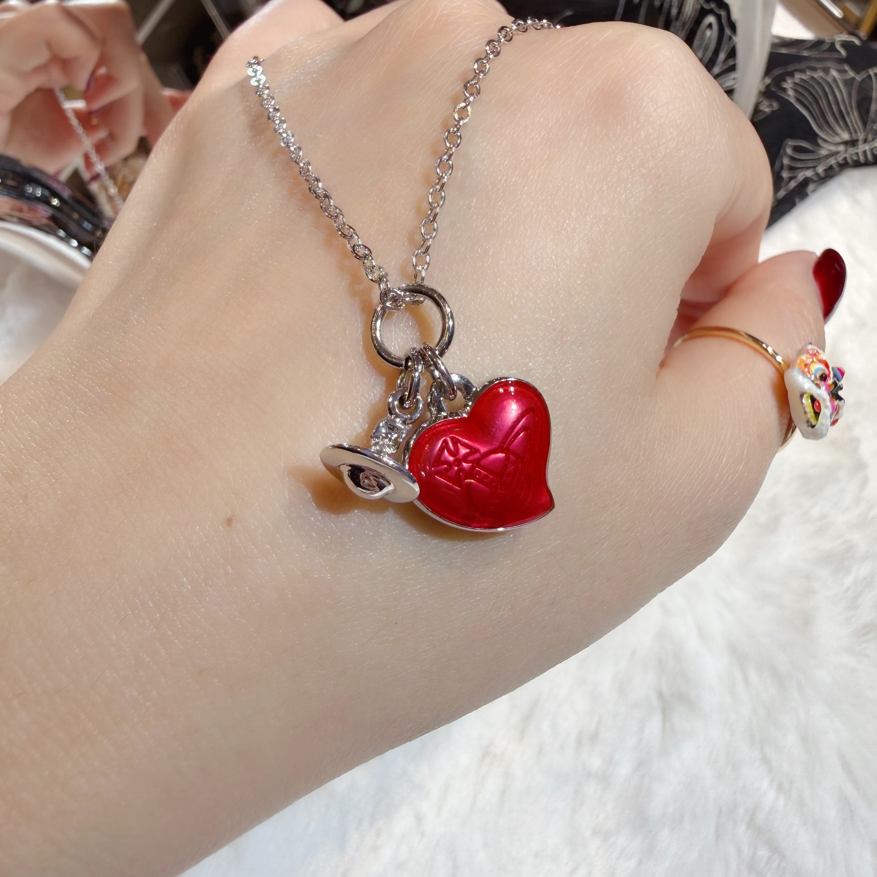 Vivienne Westwood necklace red heart/orb