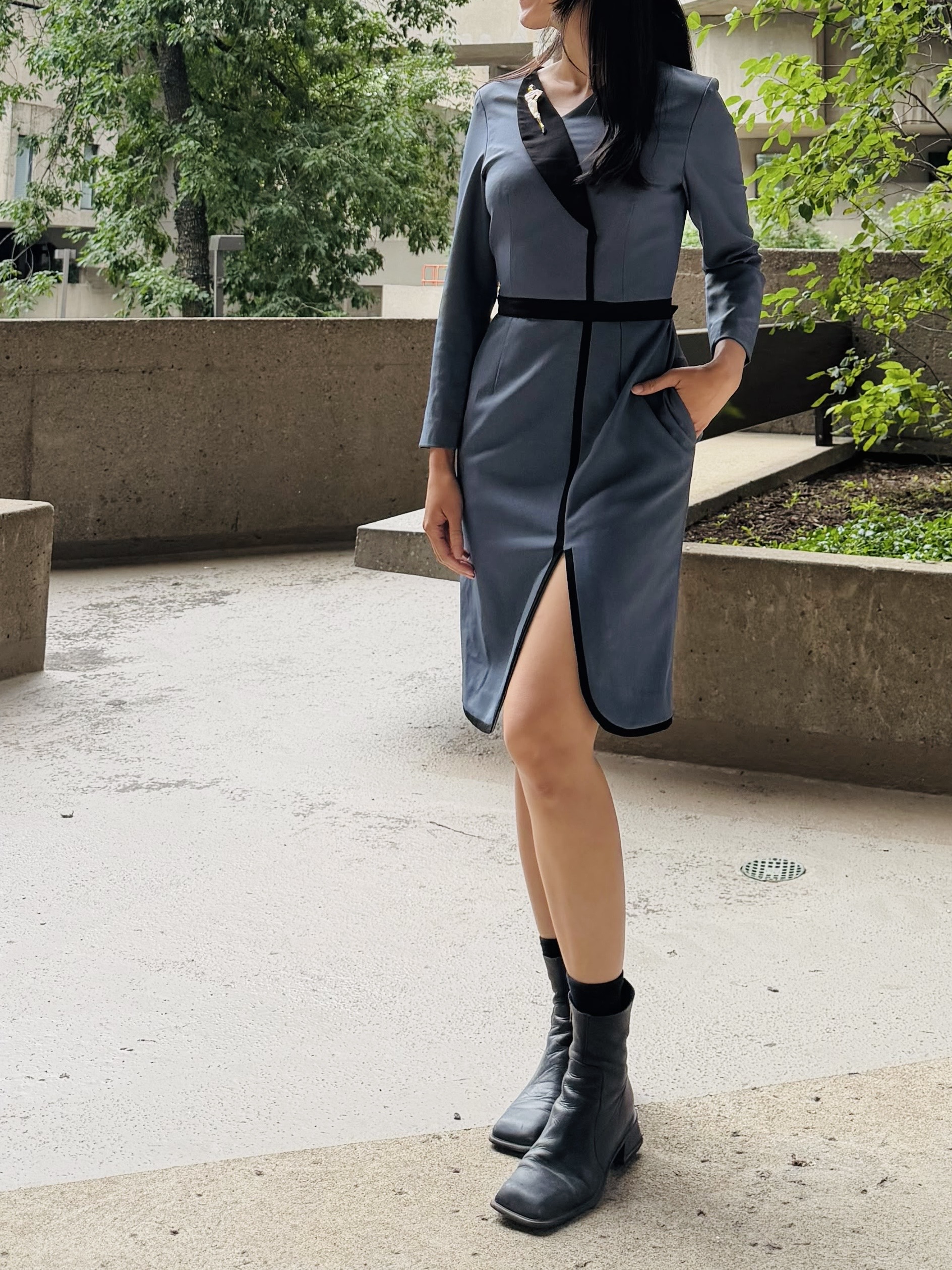 (Ready Made/Custom-Order) 1950s Inspired Two-Tone Linear Highlight Wiggle Dress - Grey x Black (FM201)